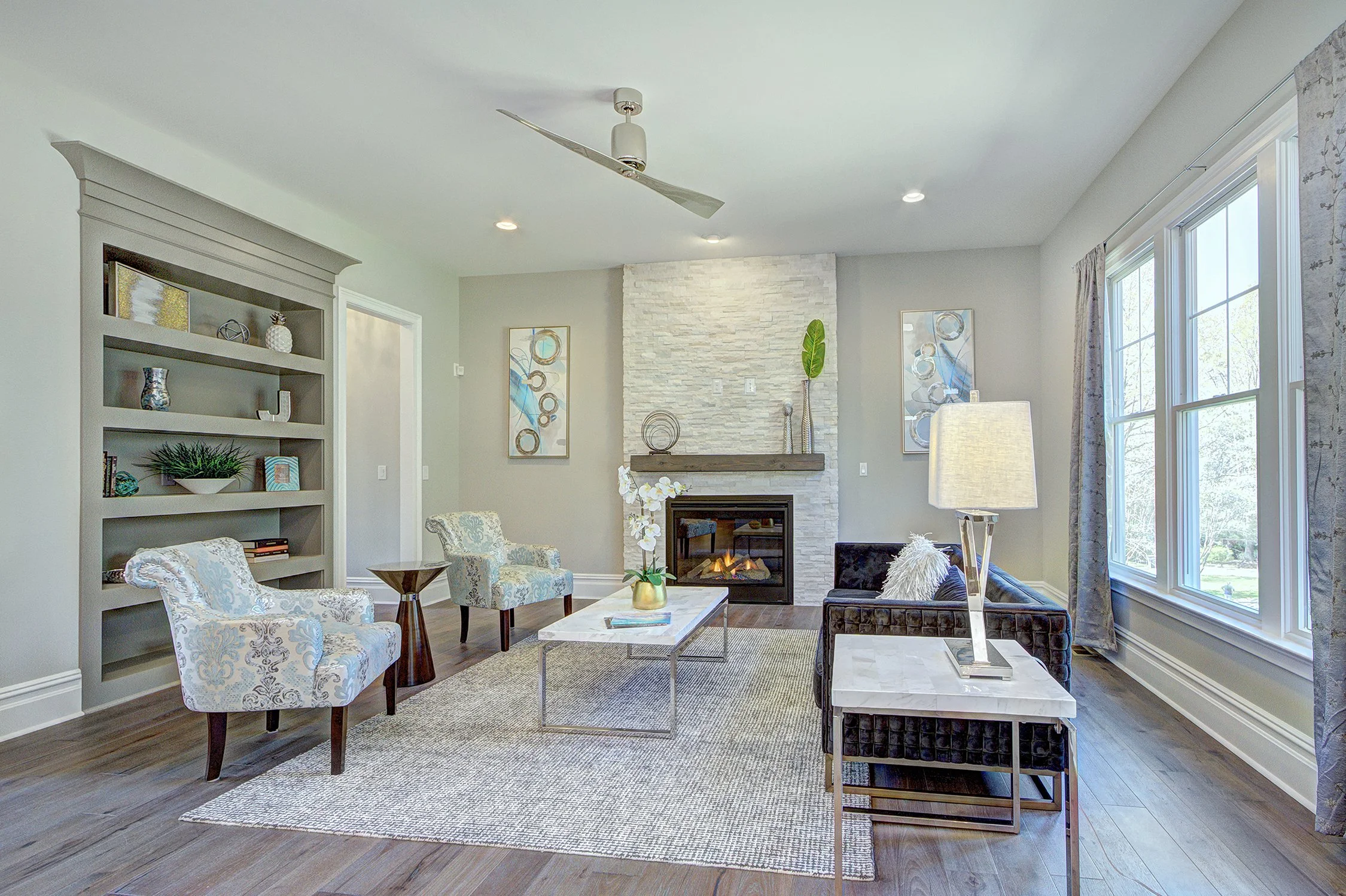 9438GreysonLivingA.jpg