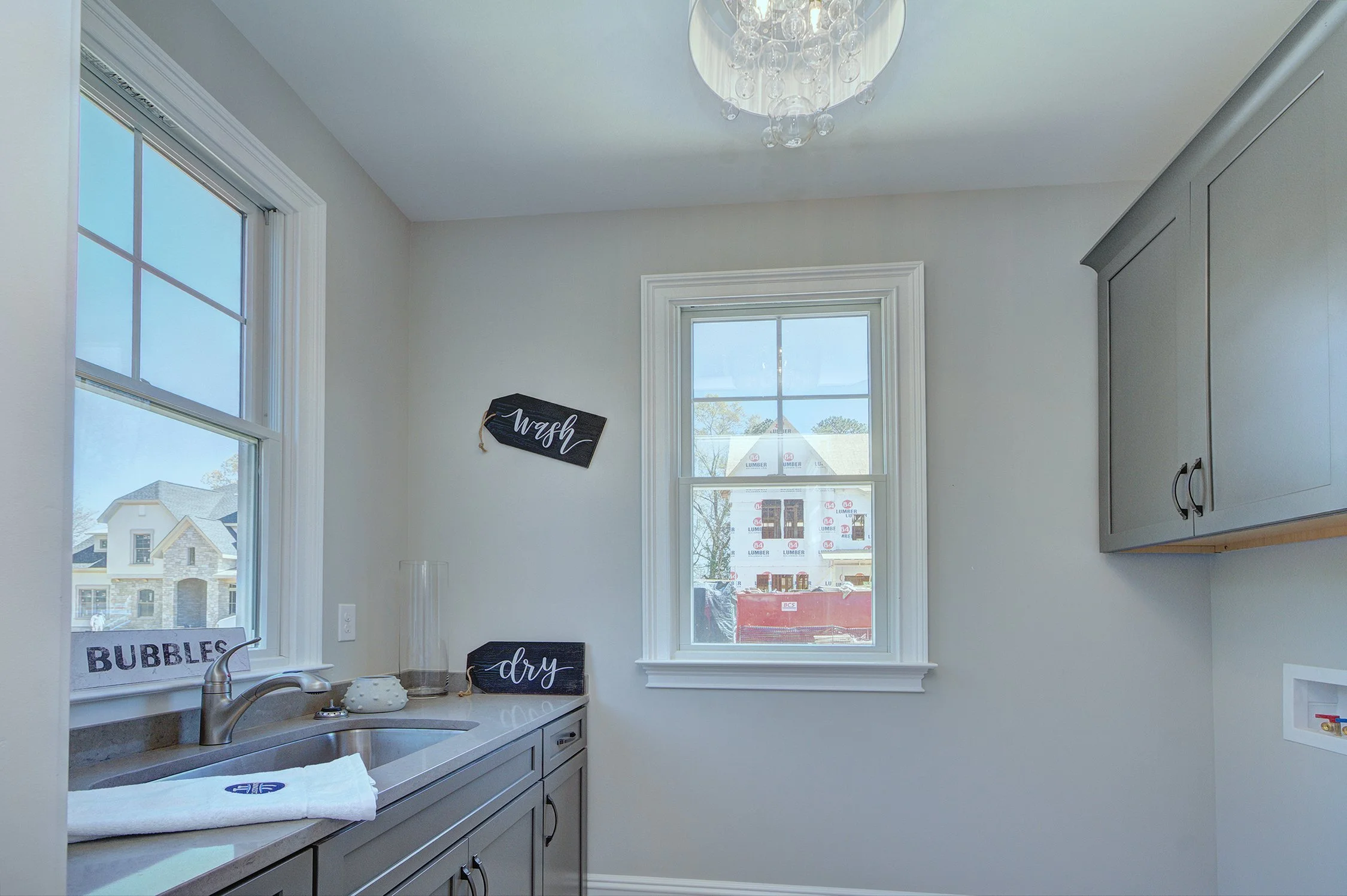 9438GreysonLaundry.jpg