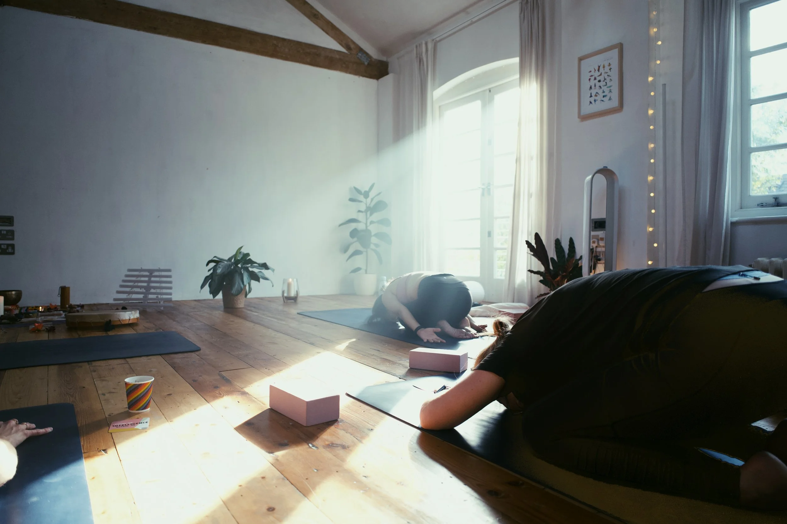 postnatal mini yoga retreat earlsfield