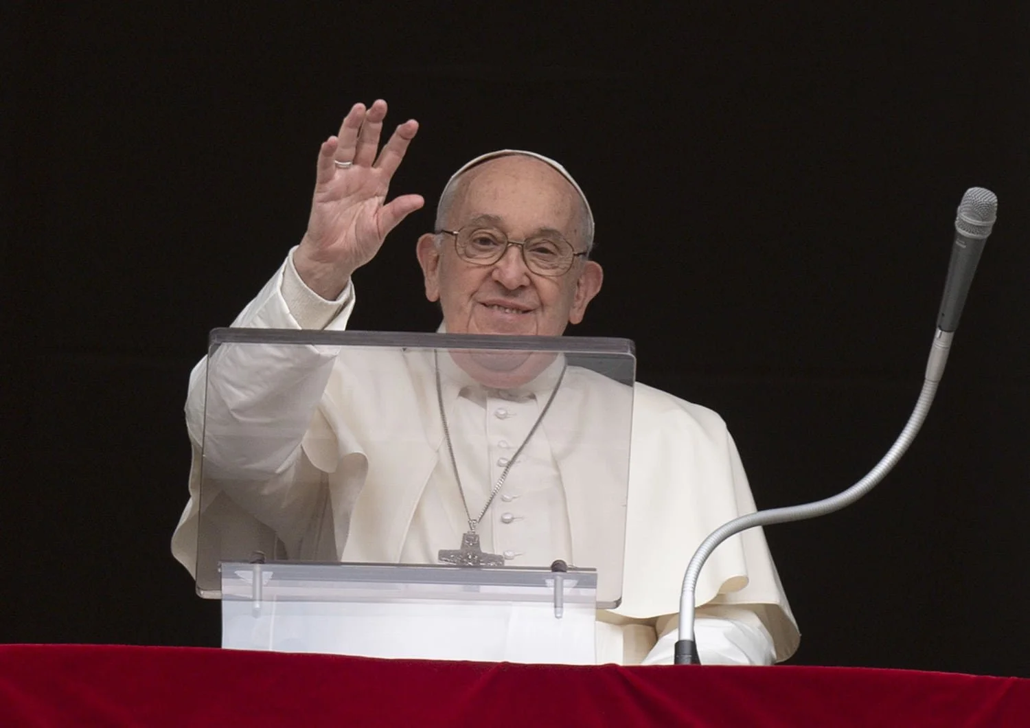 Pope at Regina Coeli: Lord's Resurrection brings immense joy, transforms our lives