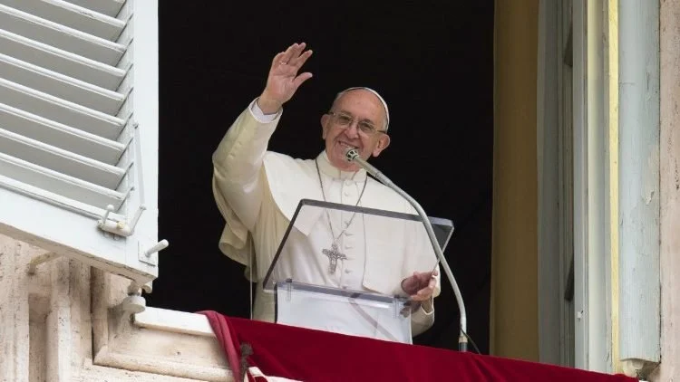 Pope at Angelus: God forgives us incalculably