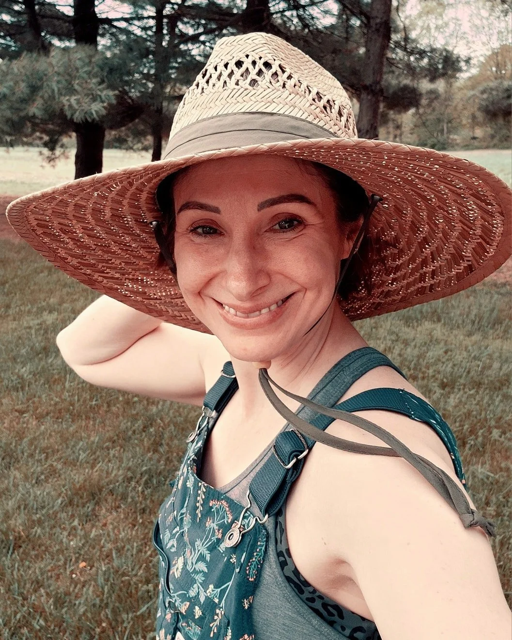 Meet Farmerette Jules 

Every farm needs a dreamer, a doer, and someone who can keep all the plates spinning at once&mdash;and around here, that&rsquo;s Jules.

She&rsquo;s the brains behind Fire Dancer Farm &amp; Fields, the one you&rsquo;ll find:
 