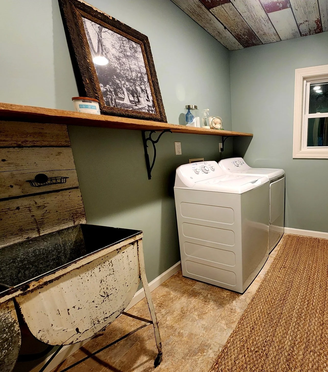 Laundry Room Love (on a Trip?! Yes.) 

Let&rsquo;s be honest&mdash;our general thought about laundry during a stay away is: no thank you. Time away should be about adventure, relaxation, and memory-making&hellip; not folding socks.

Still, we&rsquo;v