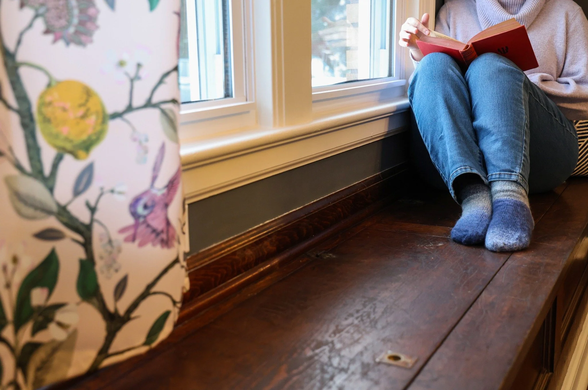 January has a way of slowing everything down.

Light lingers a little longer on the windowsills.
The farmhouse stays warm and quiet.
There&rsquo;s time to sit with a book, wrapped in wool socks and silence, with nowhere else to be.

Winter here isn&r