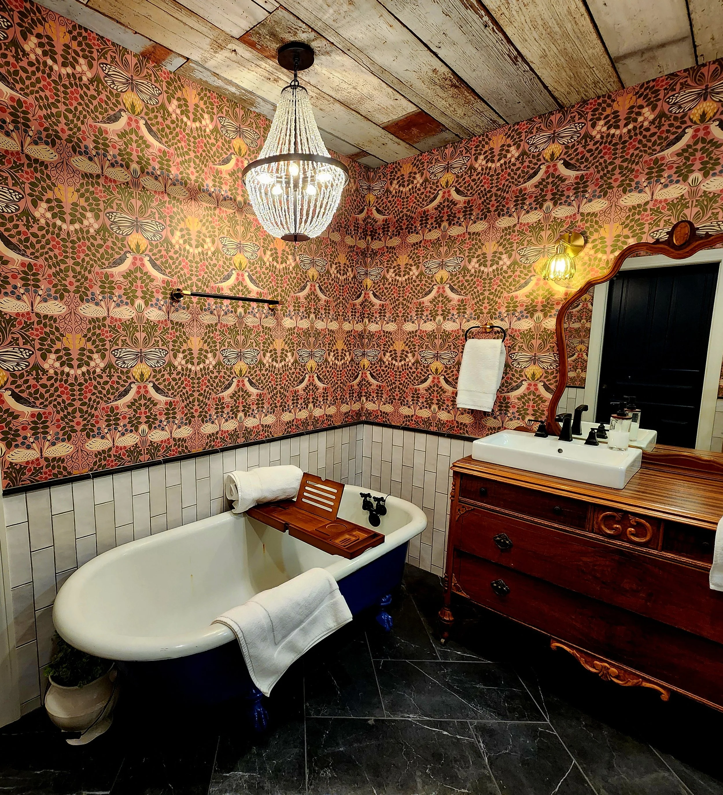 Fire Dancer Farm And Fields Master Bath.jpg