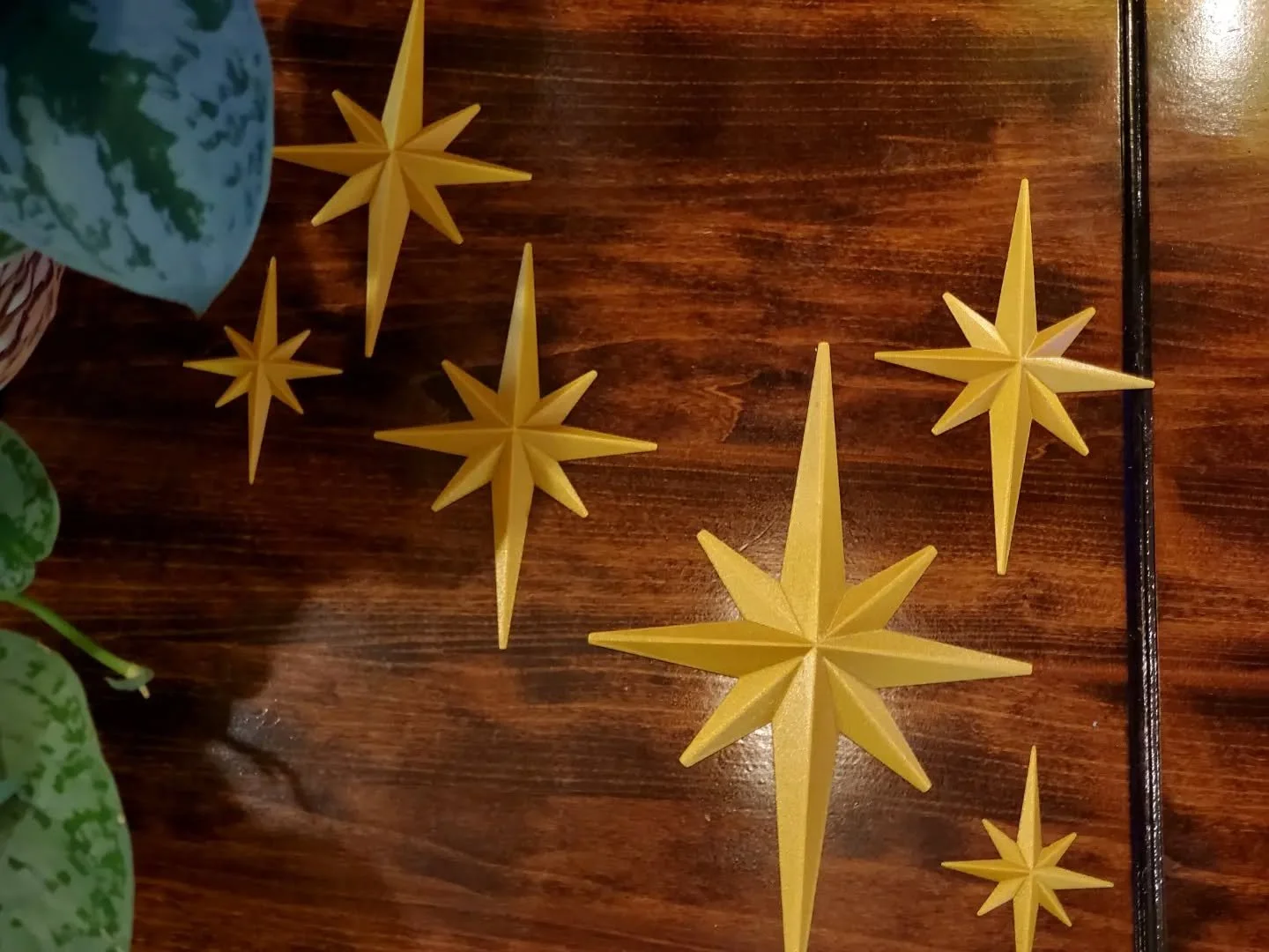 ✨️ The whimsy wall stars are in stock ✨️

 #locallymade #rhiannonantiques #boisebusiness #whimsy #seeingstars
