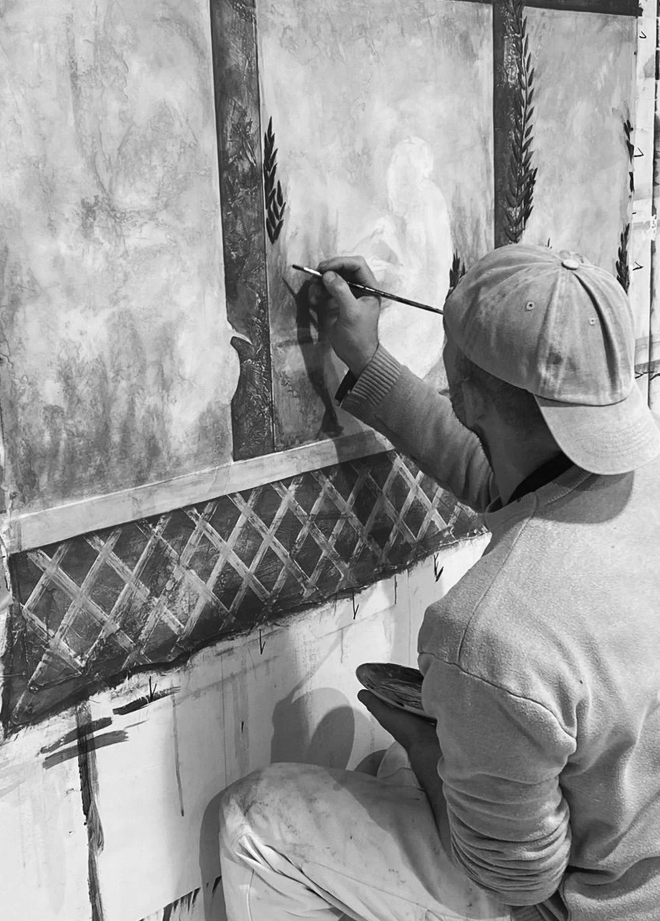 Décors sur mesure - réalisation à la colle de peau sur toile - peinture à l'huile - loiseau jone, peintre en décors au travail