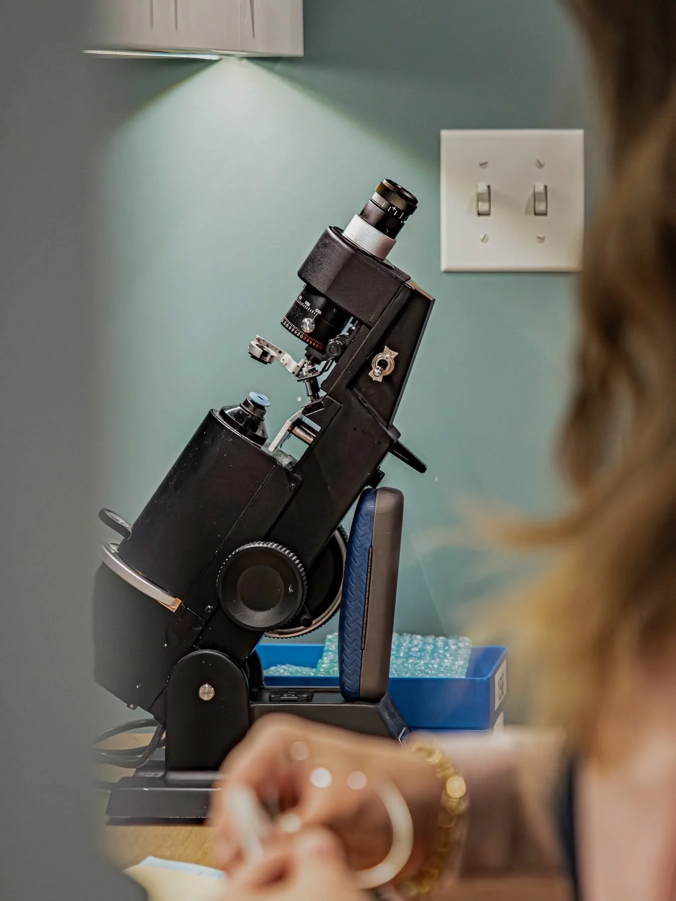 Je le dis souvent : je suis vraiment chanceuse de faire de la photo dans mon coin, mon village, ma r&eacute;gion. 📸🤍 
Et je me consid&egrave;re tout aussi chanceuse d&rsquo;avoir acc&egrave;s, dans notre coin, &agrave; des services comme ceux de Bl