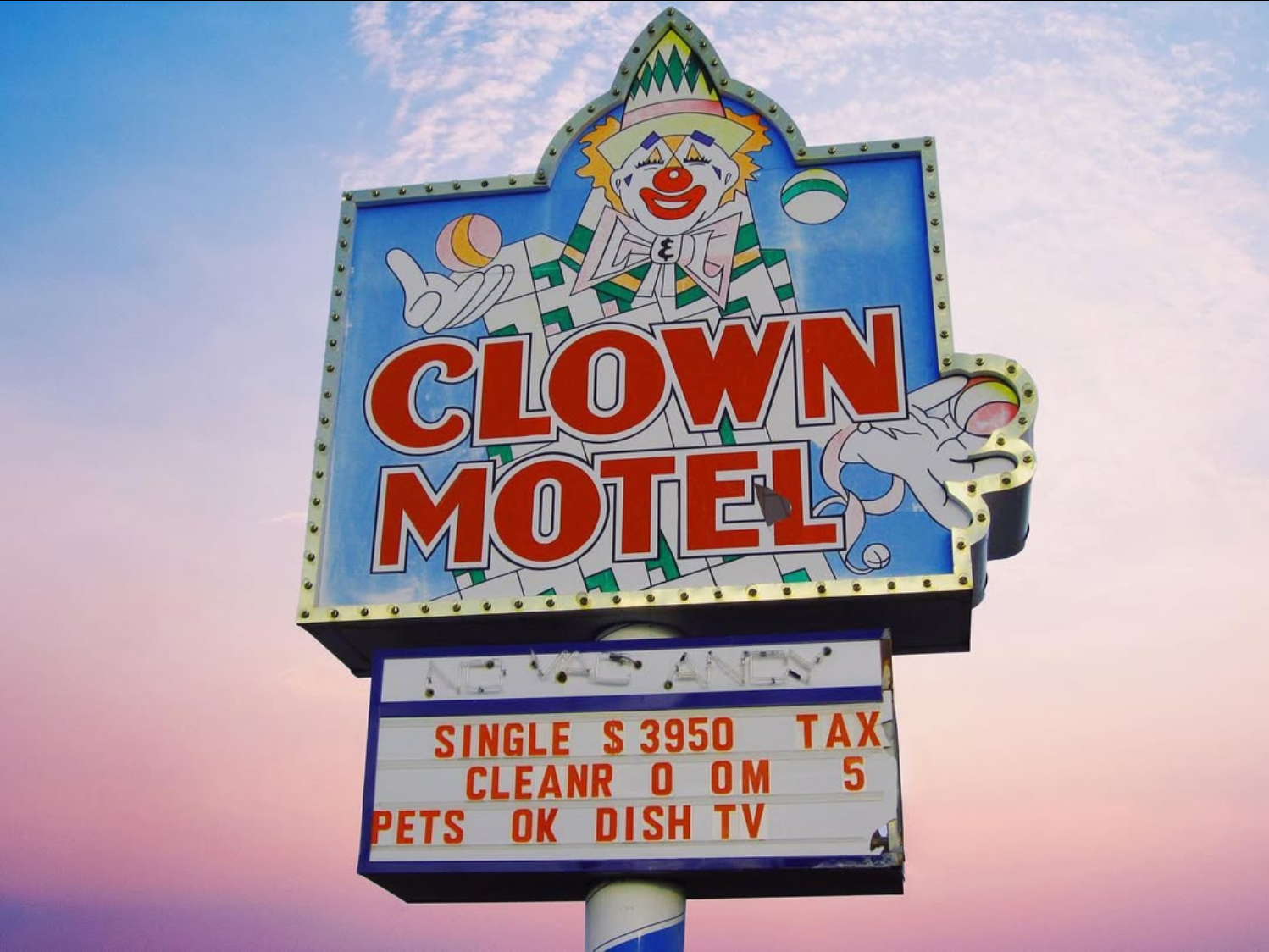 Chiara Bolognesi - "Clown Motel" (Tonopah, Nevada)