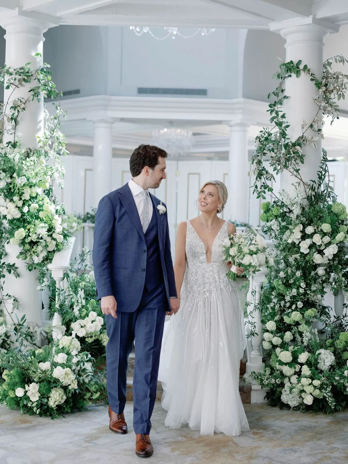 What do you do when the vines you love are out of season?

You adjust, get clever, and build something beautiful anyway. We loved using eleagnus, a seasonal delicate vine, to build a soft, structural install that felt right at home at the @fairmontwa