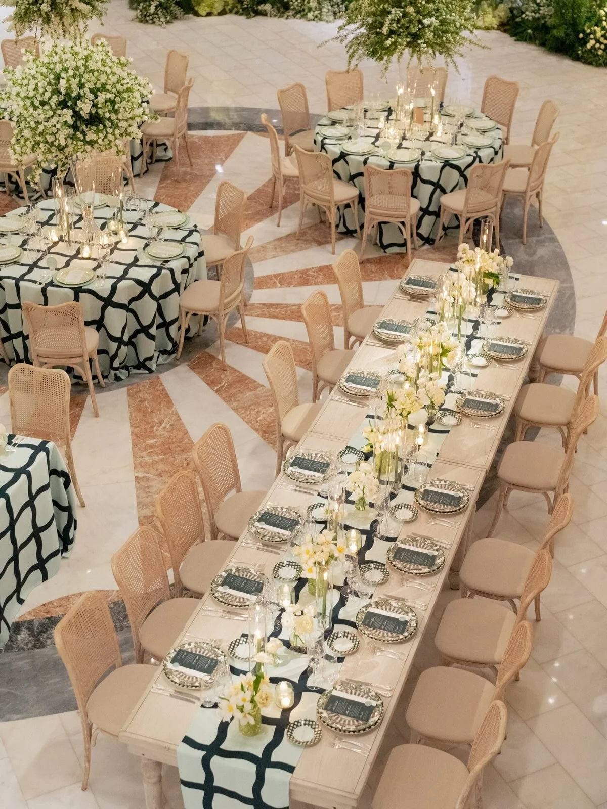 When the space already feels like art, the florals have to meet the moment.

For this museum celebration, we leaned into sculptural shapes and unexpected textures. The result felt curated, a little unconventional, and exactly right for a night that w