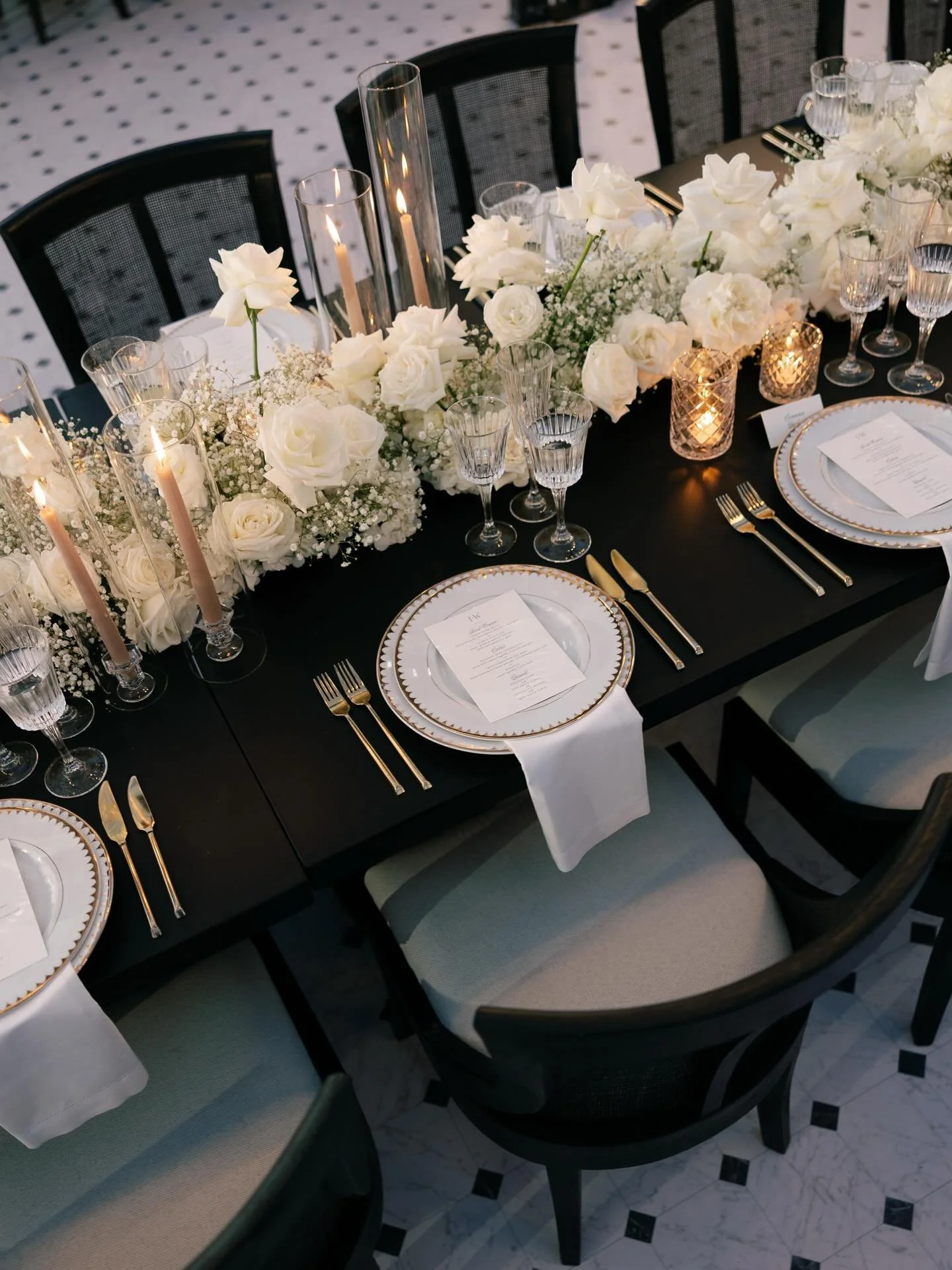 When the light shifts, the whole space does too.

One of the things we love most about clear span tents is how they evolve with the light. What starts as a soft, sunlit setting slowly turns into something more intimate.

Our floral design followed th