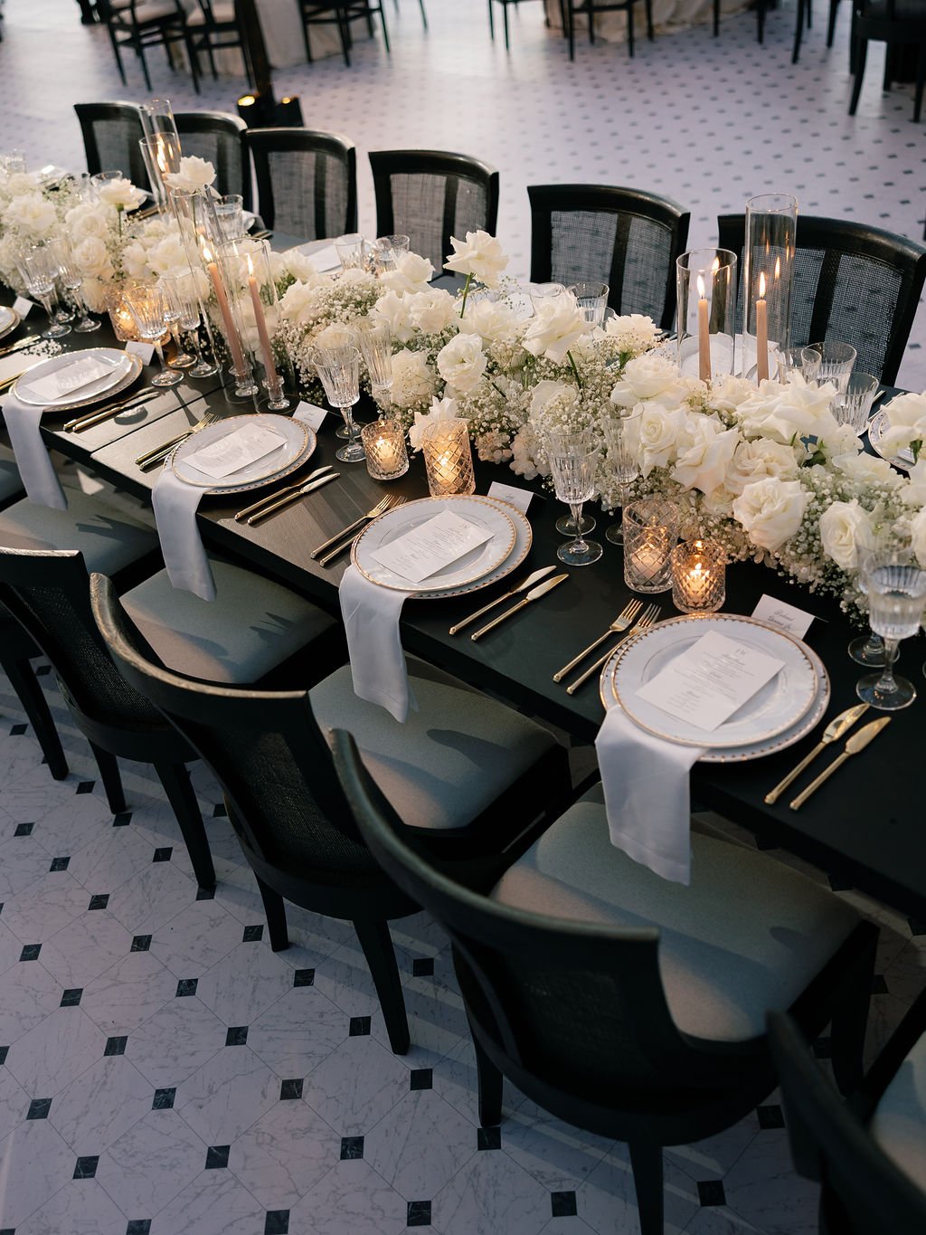 Monochrome Modern at Goodstone Inn.. . .jpg