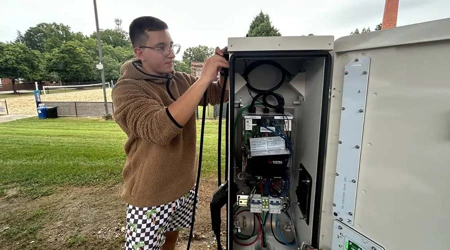 How This North Carolina College is Driving Small-Town Electric Vehicle Innovation - Southern Alliance for Clean Energy (SACE)