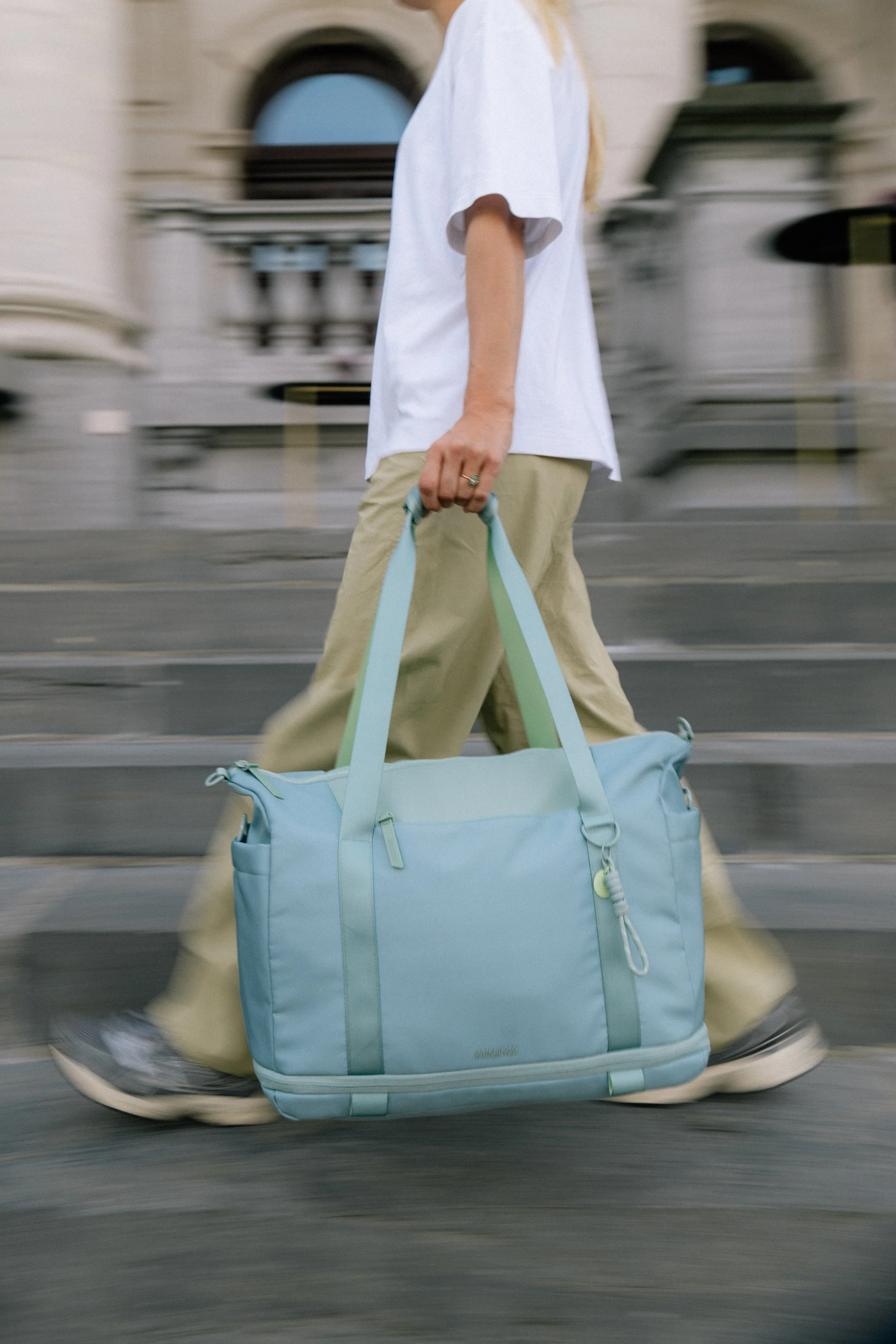 American Tourister X AVS-12.jpg