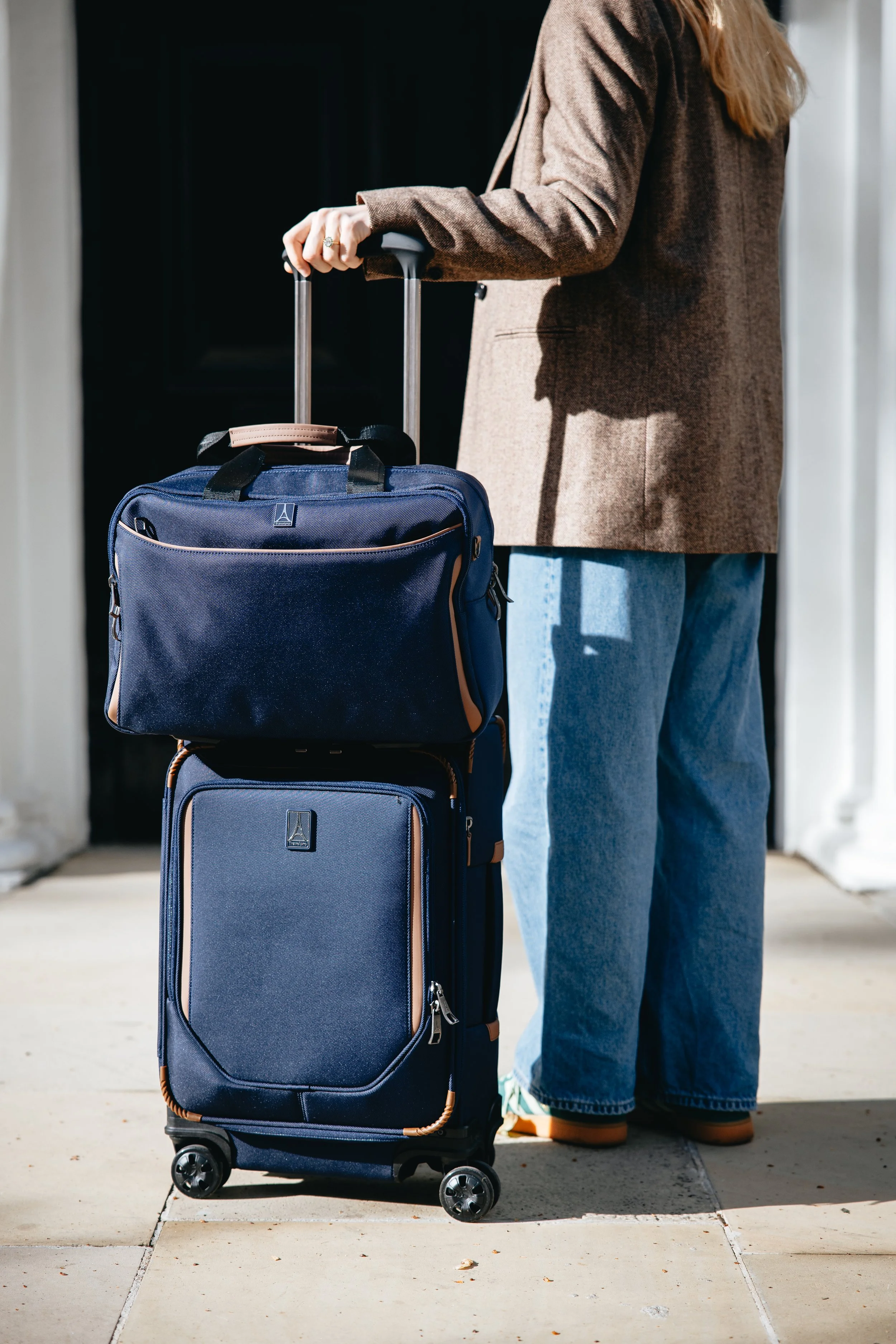 Travelpro London X AVS-9.jpg