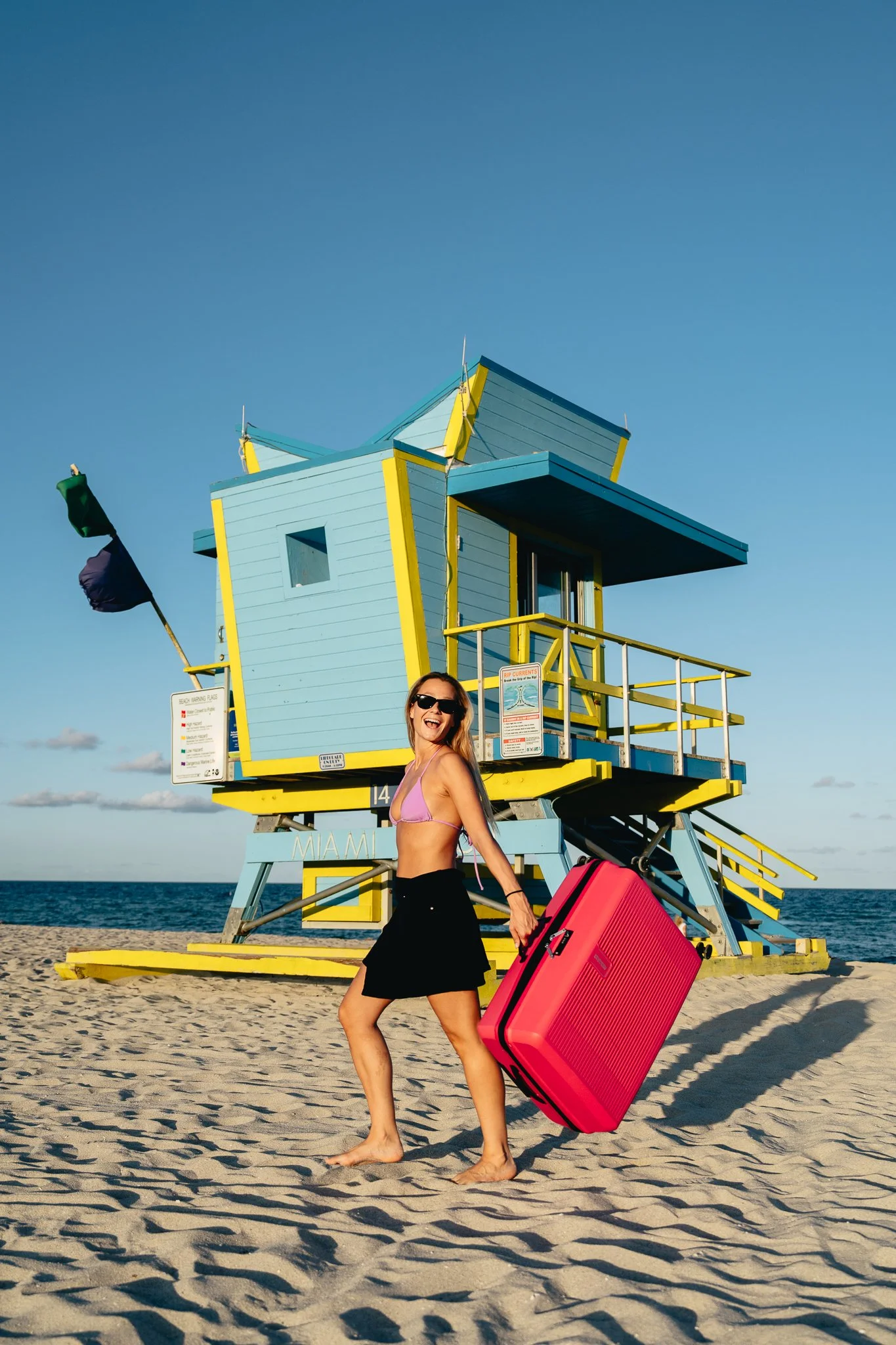 American Tourister X AVS-8.jpg