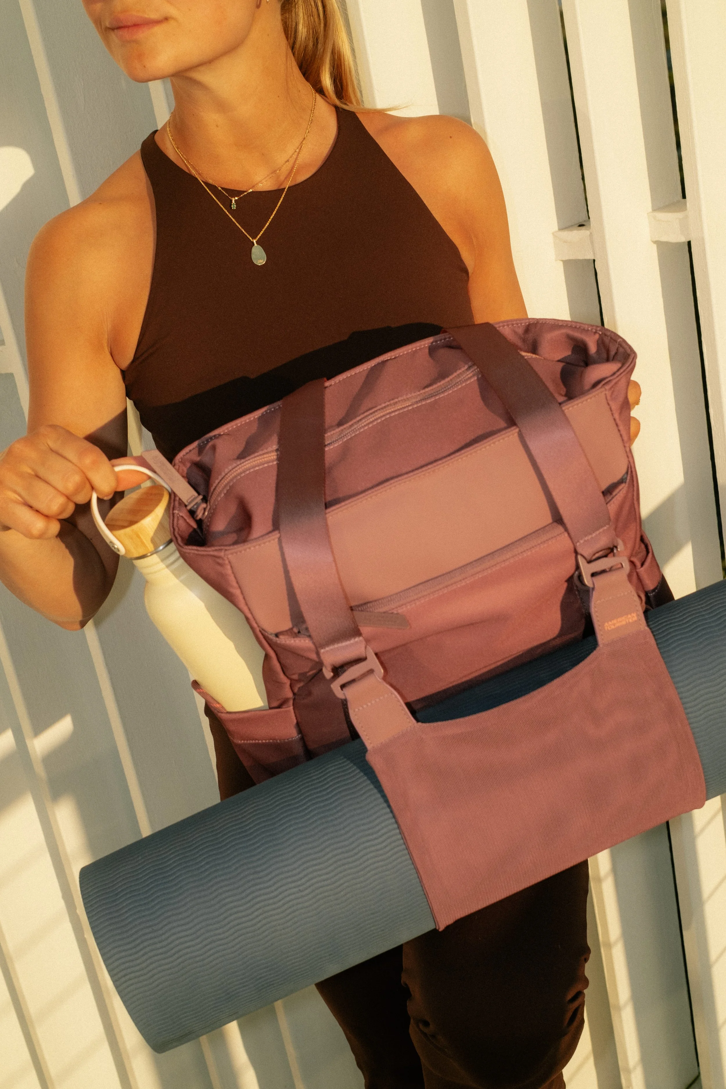 American Tourister X AVS-3.jpg