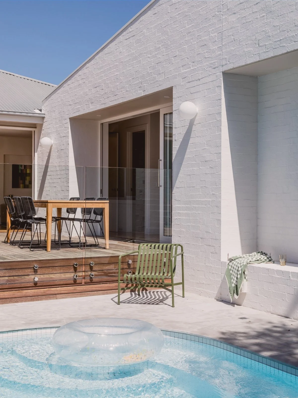 Mid century house extension and pool, Highett by Sheri Haby