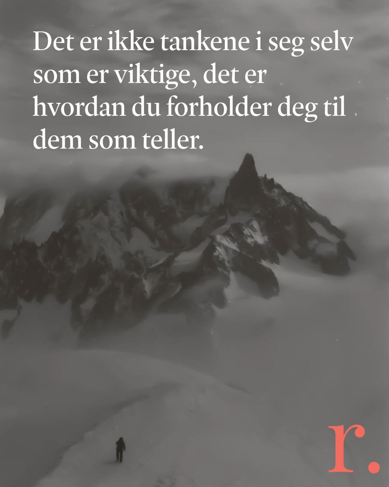 Gir du tanker mye oppmerksomhet er det st&oslash;rre sannsynlighet for at du blir sittende fast i dem. 

L&aelig;rer du deg teknikker for &aring; v&aelig;re til stede her og n&aring;, blir det lettere &aring; bryte tankerekken.
&nbsp;
Bes&oslash;k v&