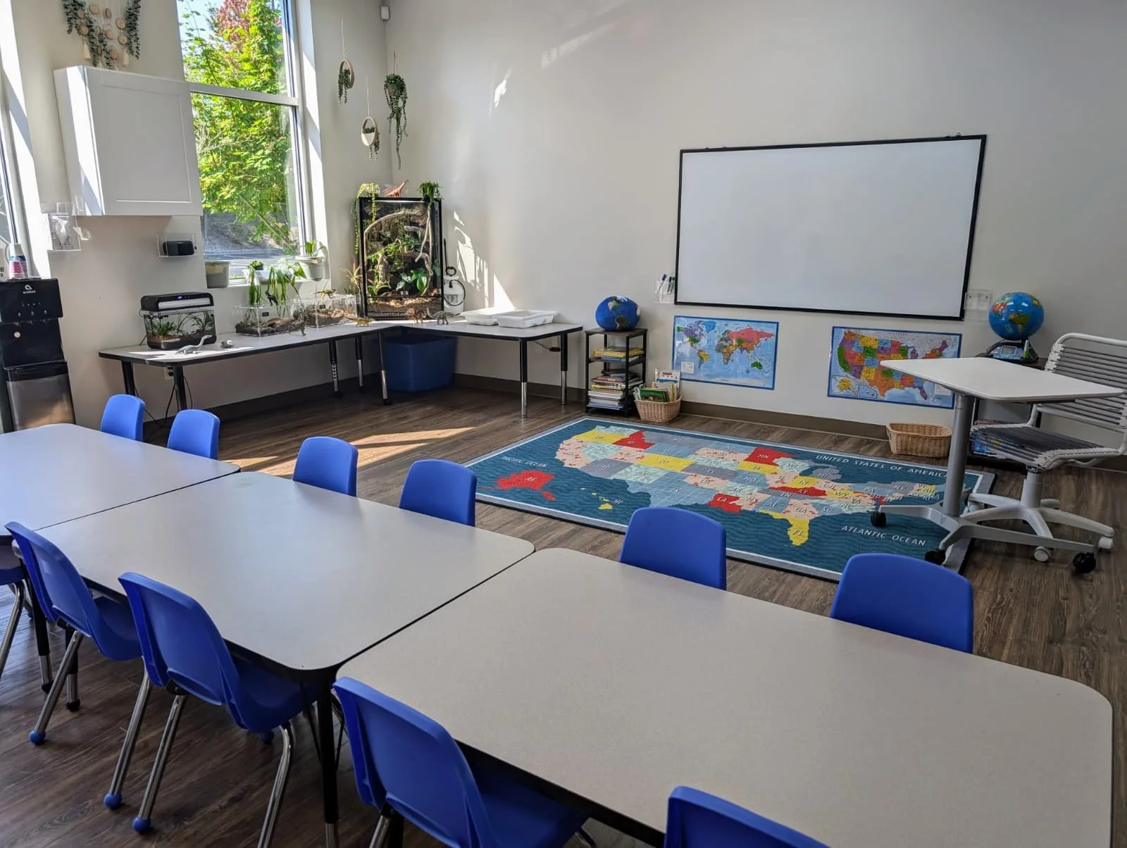 QSS Classroom 1.jpeg
