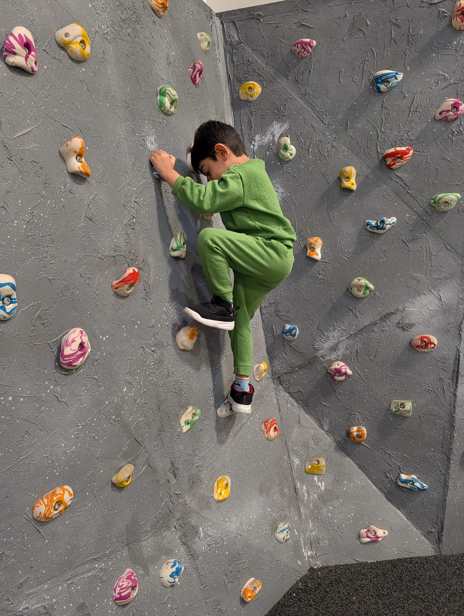 Quantum STEM School Preschool Pre-k Rock Climbing.jpg