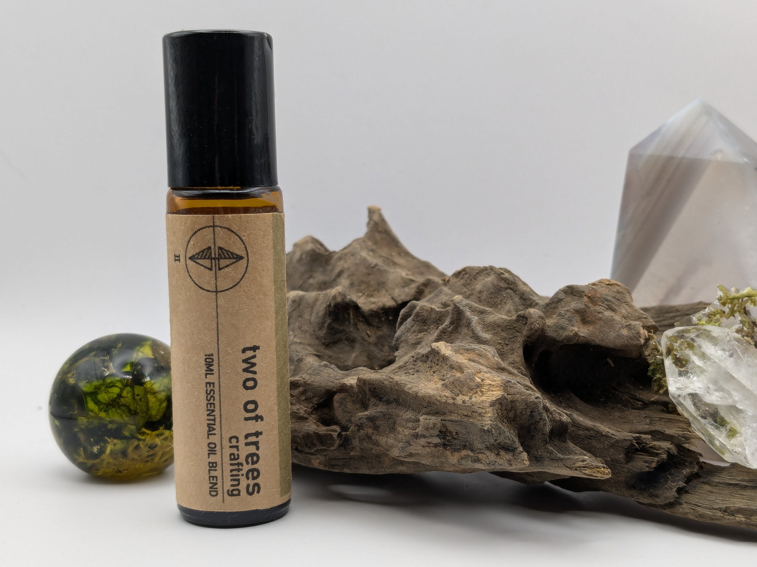 essential_oil_roller_wbackground.jpg