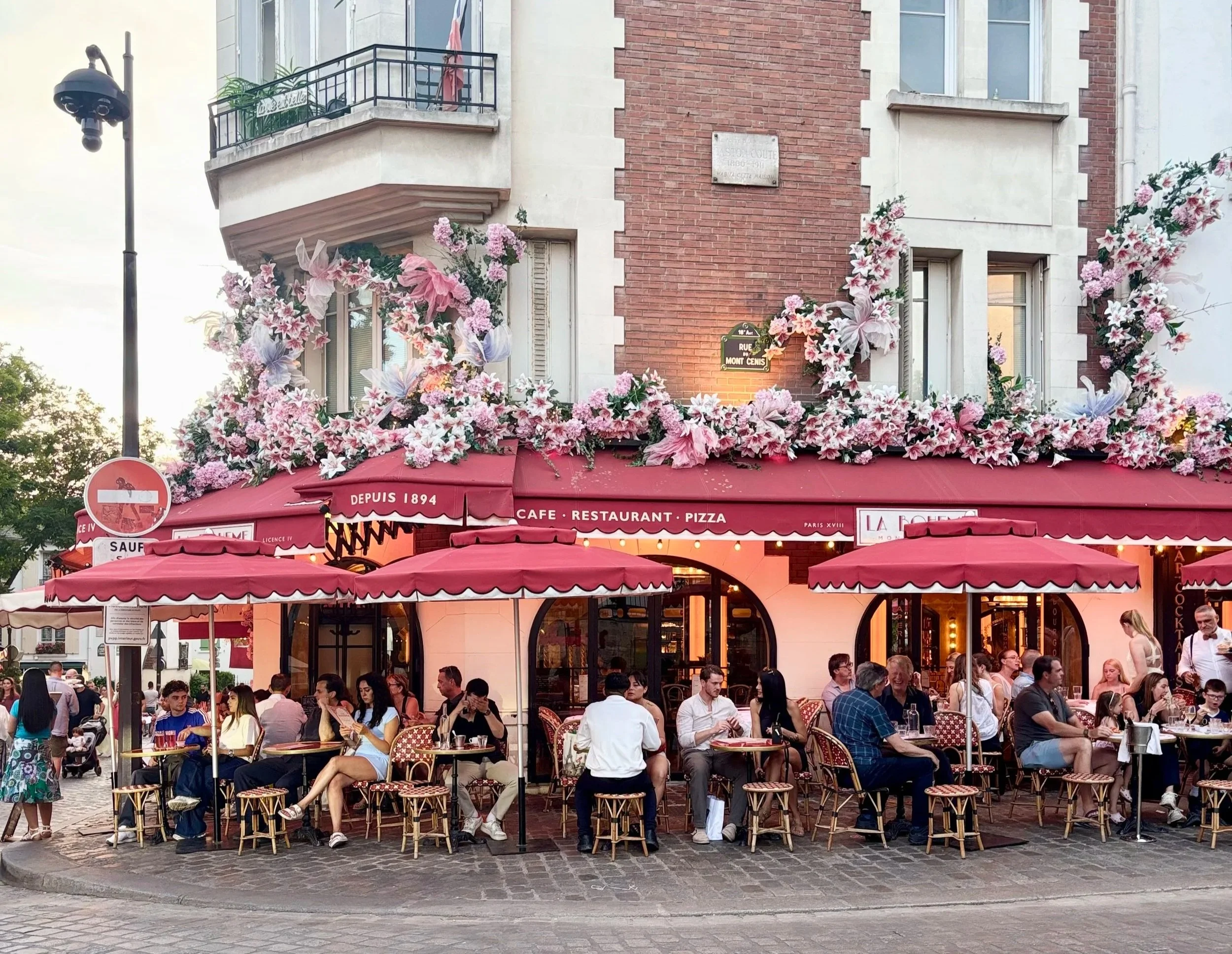 Restaurant in Place du Tertre.
