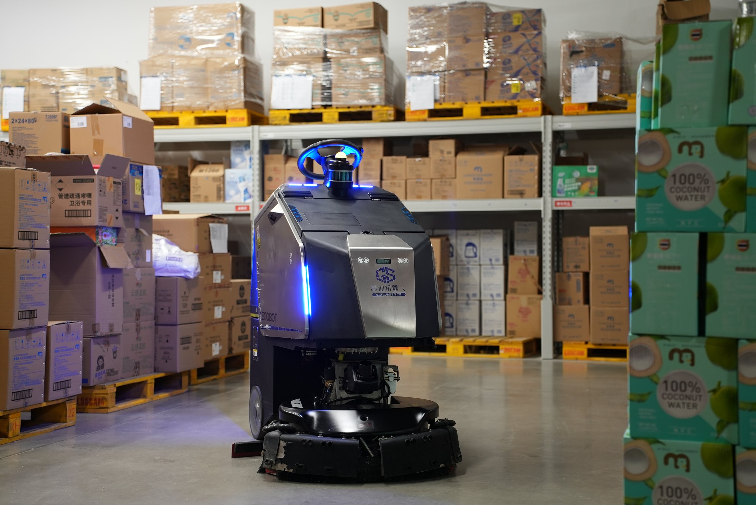 LOGISTICS & WAREHOUSES