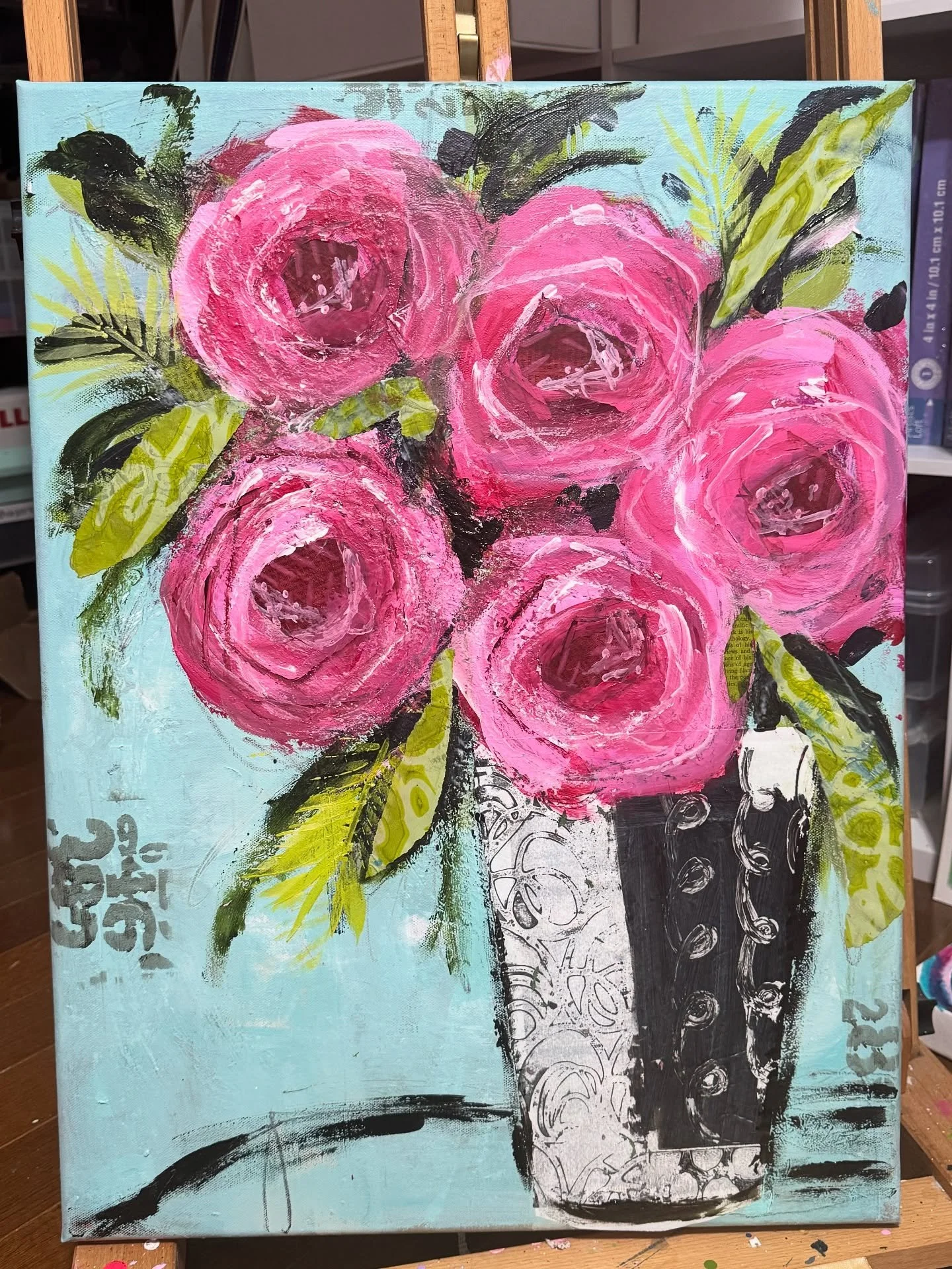 What&rsquo;s on my easel this morning? 🖼️

Pure play. It&rsquo;s hard to jump in after such an extended break so I just started throwing paint around this morning and I&rsquo;m kind of loving it. I see some flaws, but play isn&rsquo;t perfection. I&