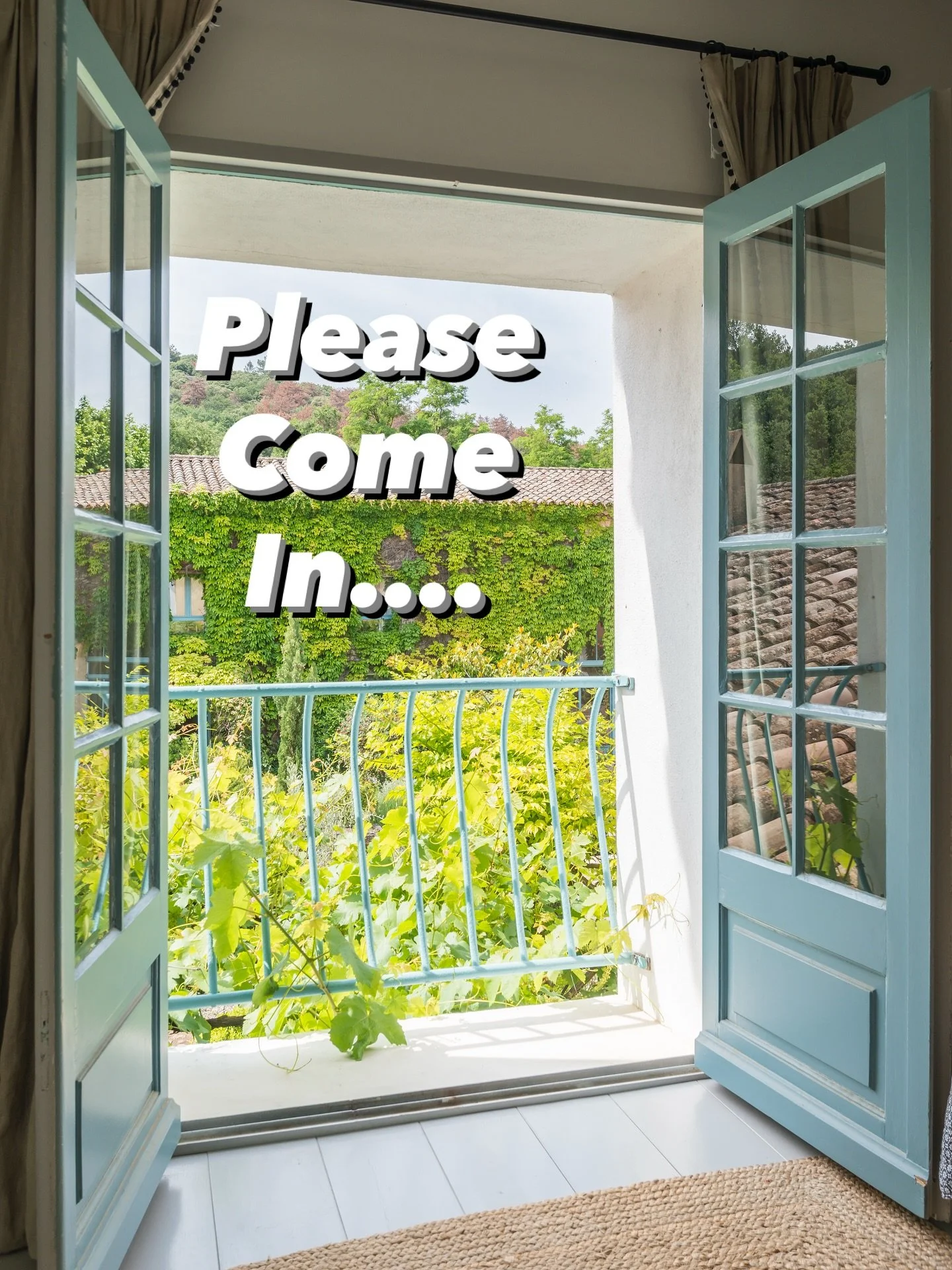 Yes, YOU!

Doors are officially open to our art retreat in  the south of France, September 2026.

Want to know more?
Join us tonight, live on zoom! @michellewerlart and I will be there to chat live about the retreat and art!

Details below! See you t