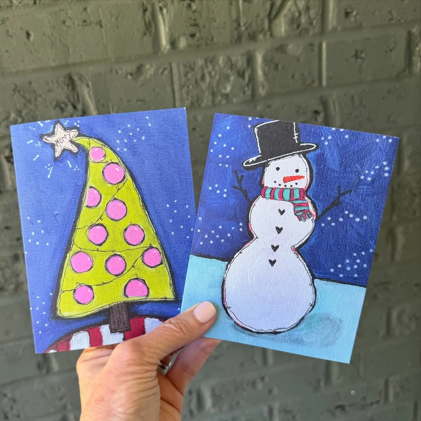 Look what arrived from the printer!

I&rsquo;ll have these at my fall shows and added to the website soon! As always, you can DM me if you need them now!

#christmascards #merry #christmastree #snowman #originalartwork #lizsnowdenart