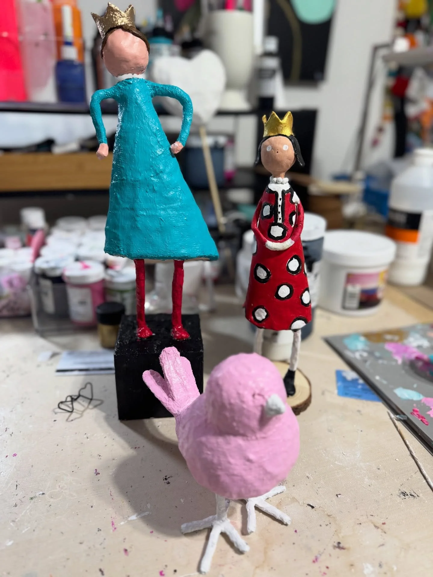 Sculpture progress.

#studioscenes #sculpture #mixedmedia #lizsnowdenart