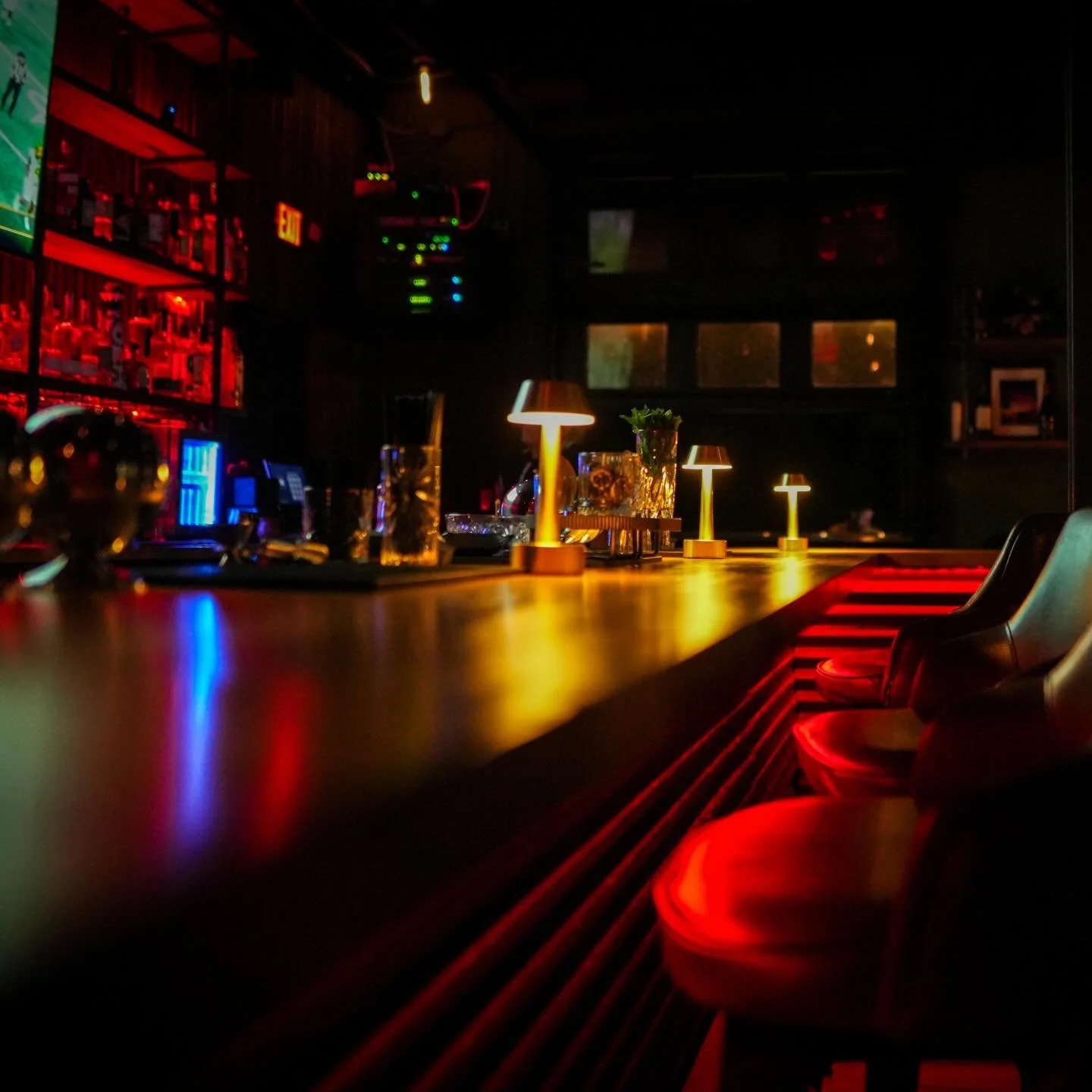 Downtown&rsquo;s go-to happy hour: 5pm-8pm, Wednesday-Sunday. 🍸

#tomorrowlandmiami #happyhour #miamihappyhour #cocktailbar