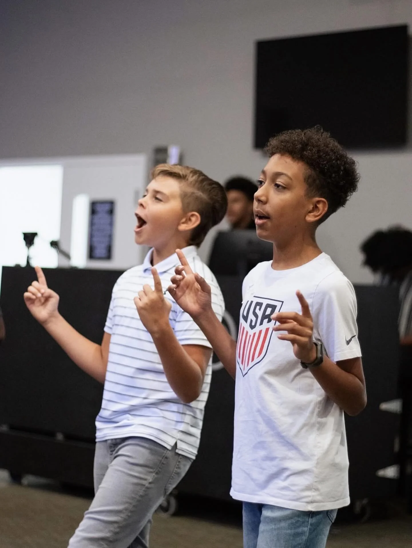 It&rsquo;s MIDWEEK tonight at 7 🤩 we can&rsquo;t wait to worship &amp; learn together!