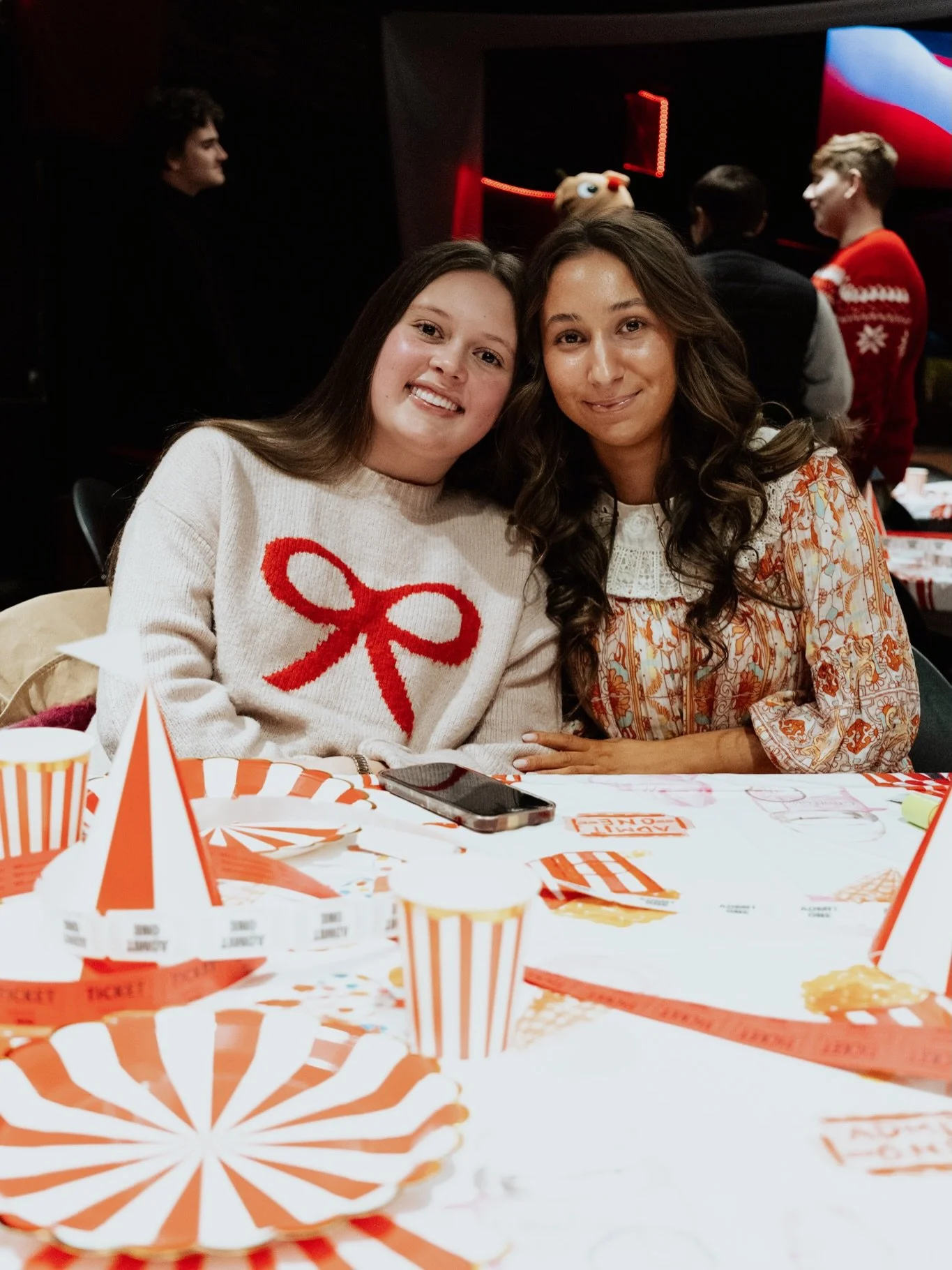 This night >>> 🎄🎪