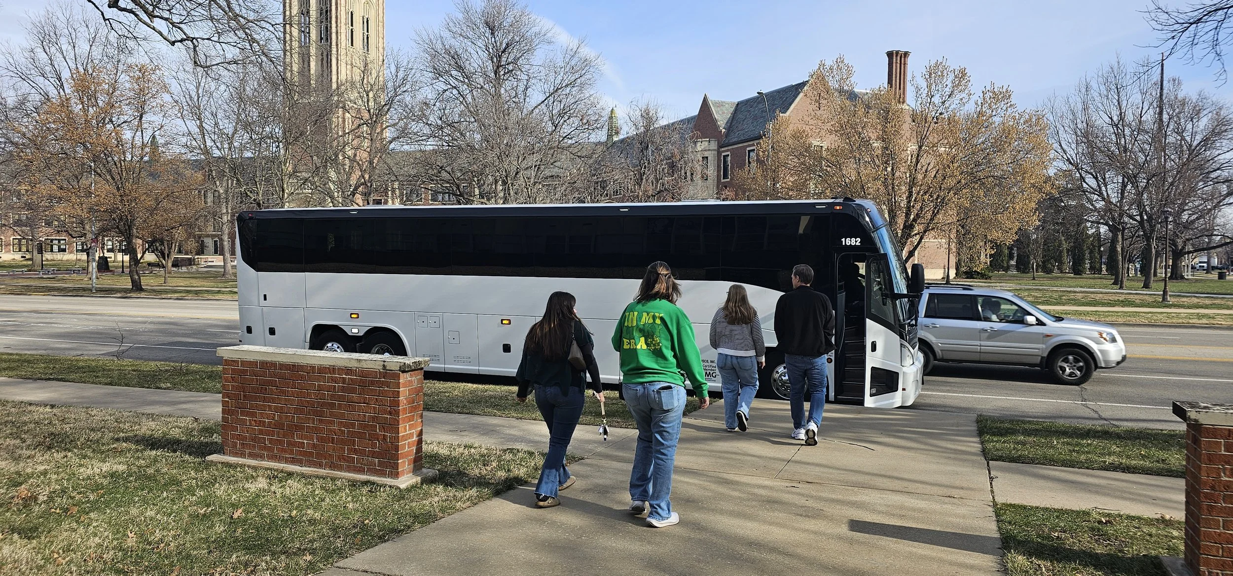   PHOTO BY ANN MARIE BUSH/KNEA    A charter bus was available to shuttle rally participants from KNEA headquarters to the Statehouse and from the Statehouse to KNEA headquarters.  