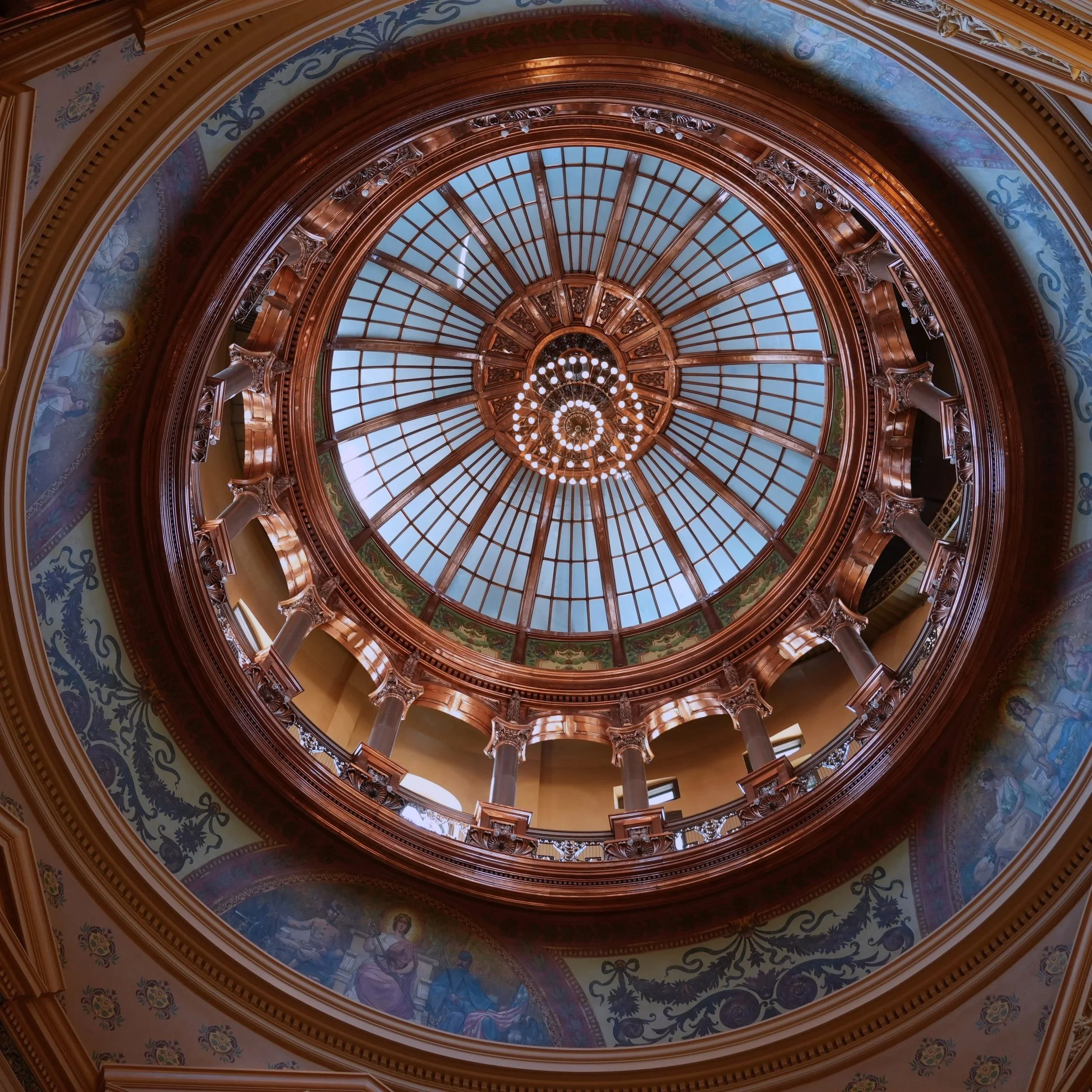 Statehouse Shorts: Cell phone bill headed to Gov. Kelly’s desk