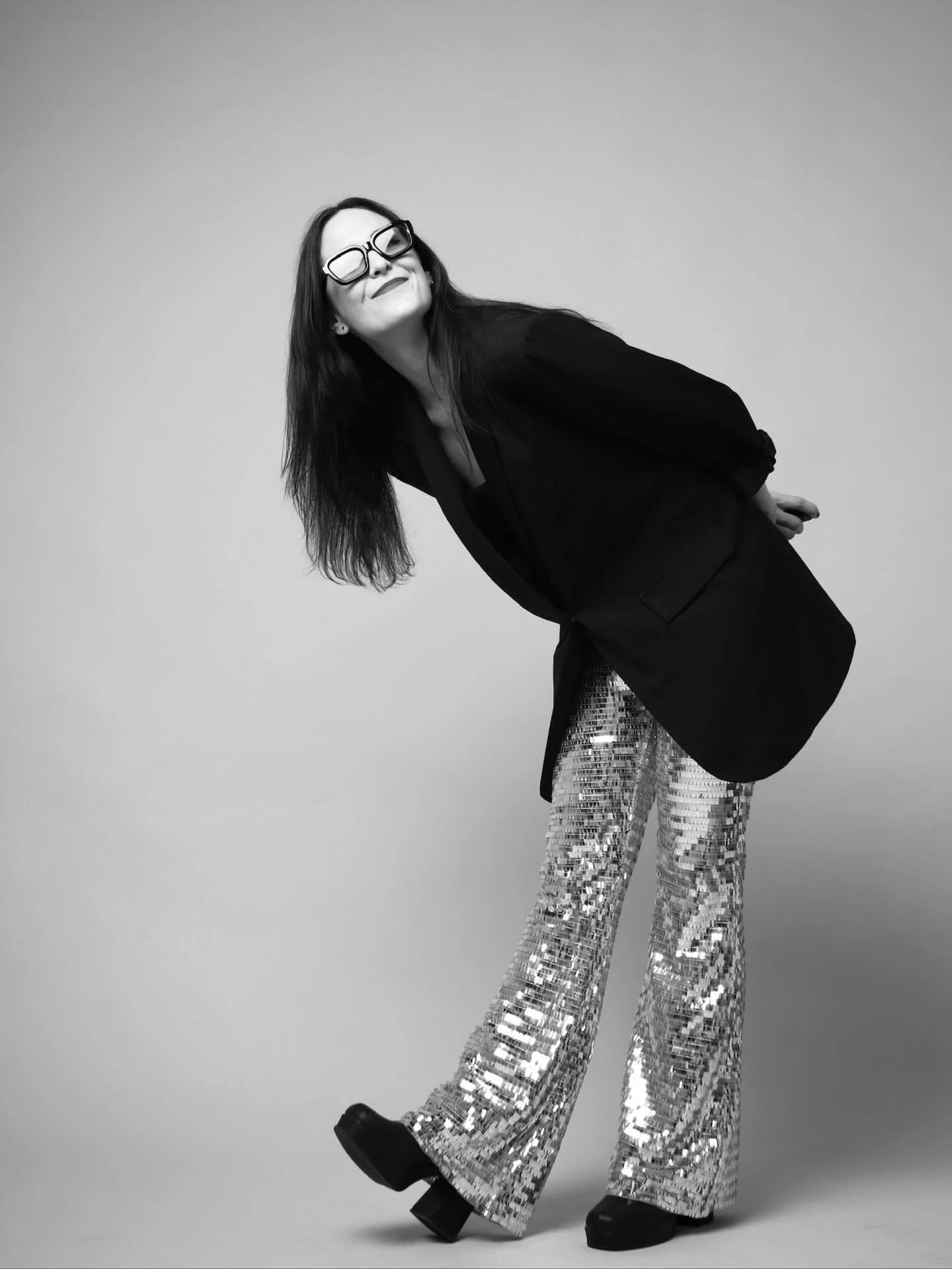 Here I am in my disco pants to remind you that @ladesignweekend is THIS WEEKEND and there are so many incredible events, open studios, collabs and parties it&rsquo;s making my head spinnnn. A few of you have asked me for recs so I took the liberty of