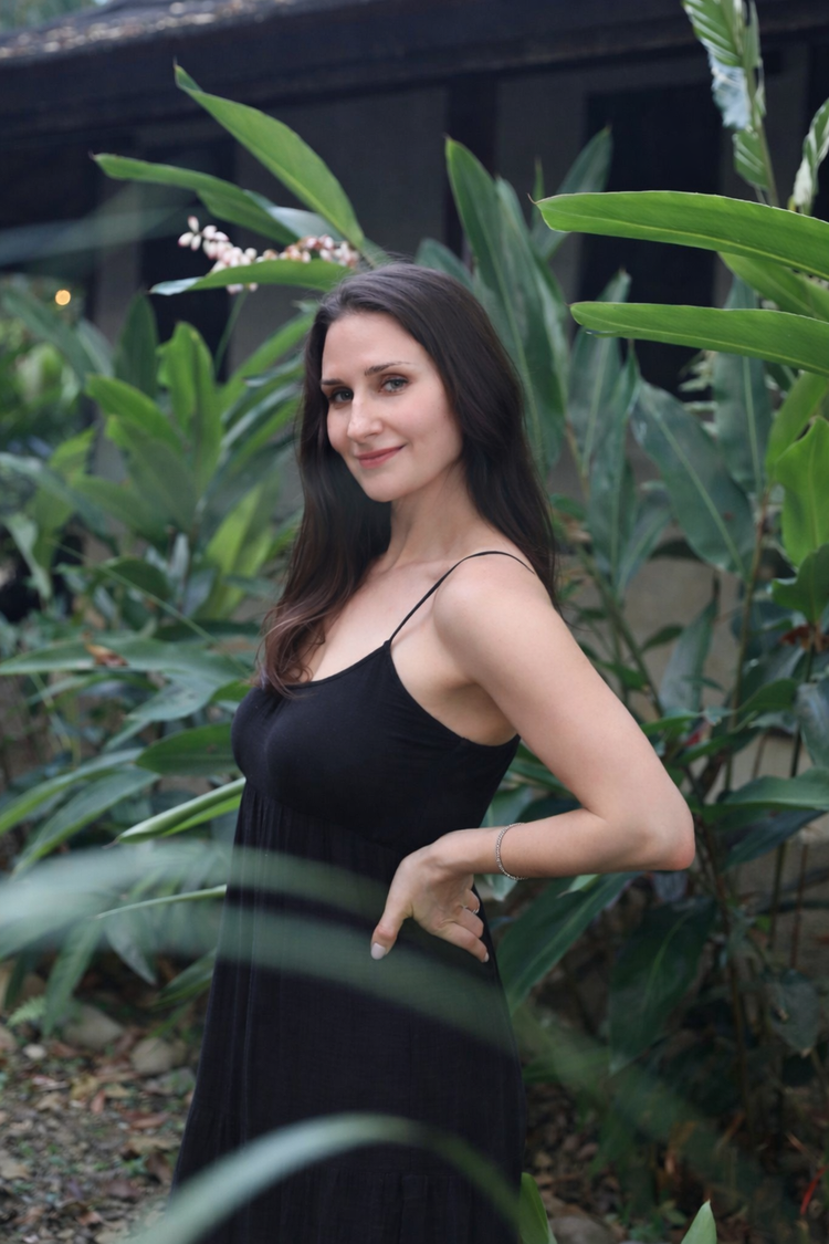 Lindsey Rapp MS RD LE founder of Lindsey Rapp Skin Waterford Michigan