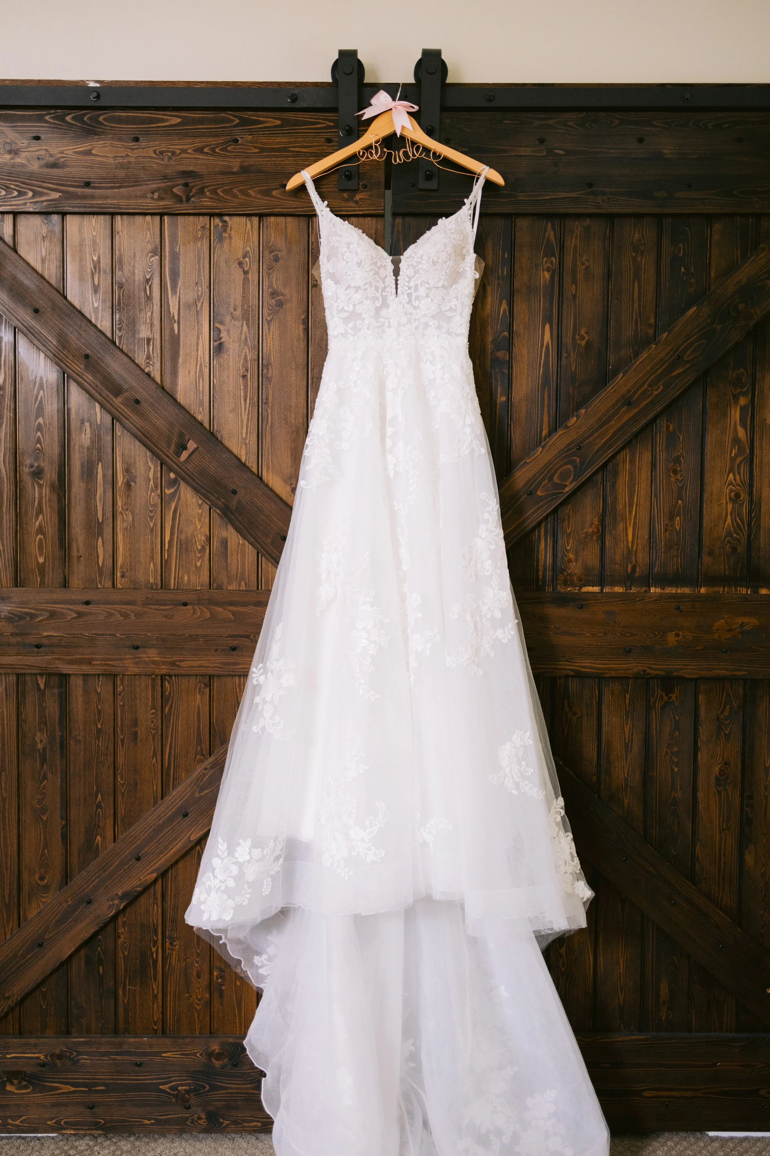 mooncrest_media-emily-isaac-wedding-0530.jpg