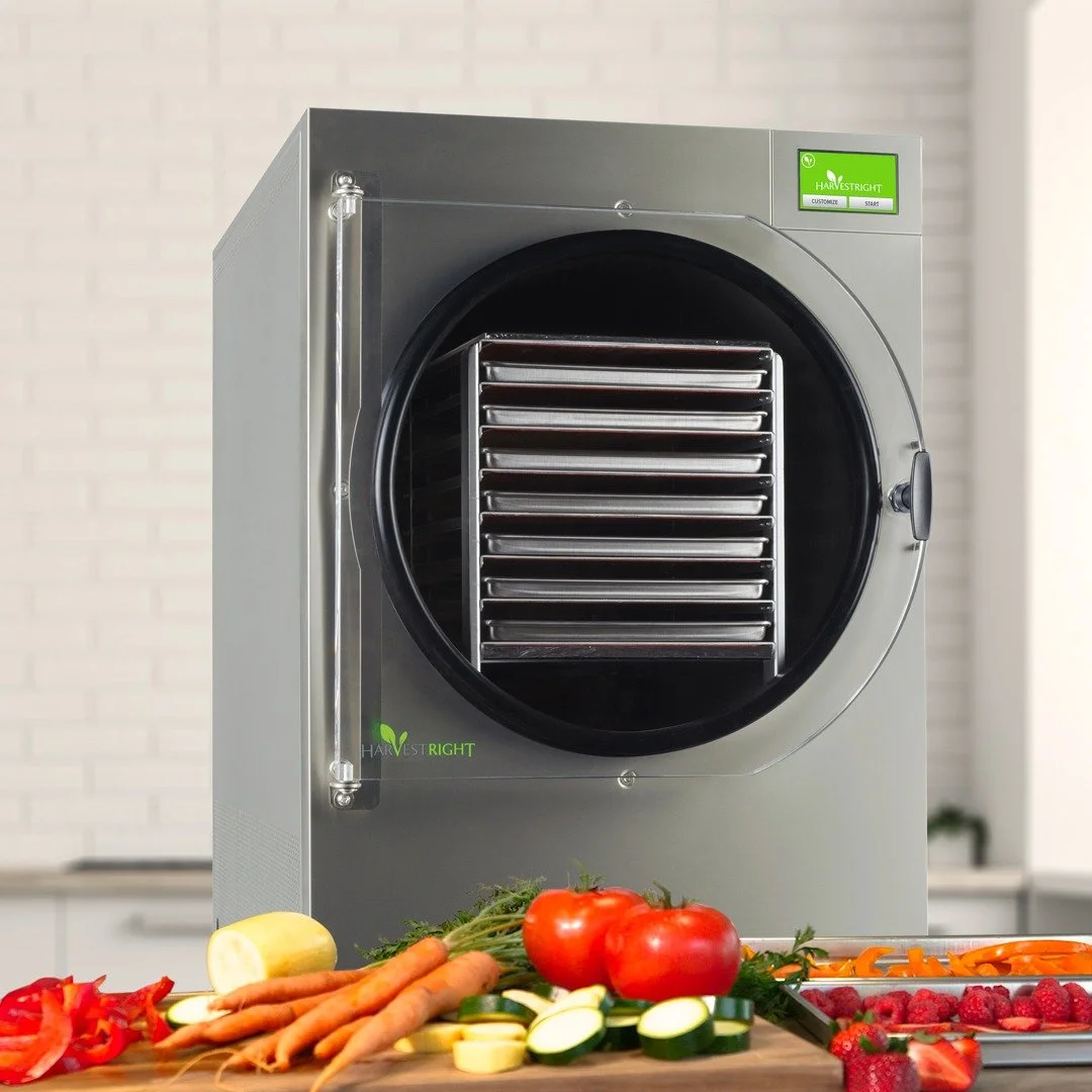 ❄️ Which Harvest Right Freeze Dryer is Right for You?

Choosing the right size can make all the difference for your home or smallholding. Here&rsquo;s a quick guide:

Small:
✅ Perfect for beginners or small households
✅ Processes 4&ndash;7 lbs of fre