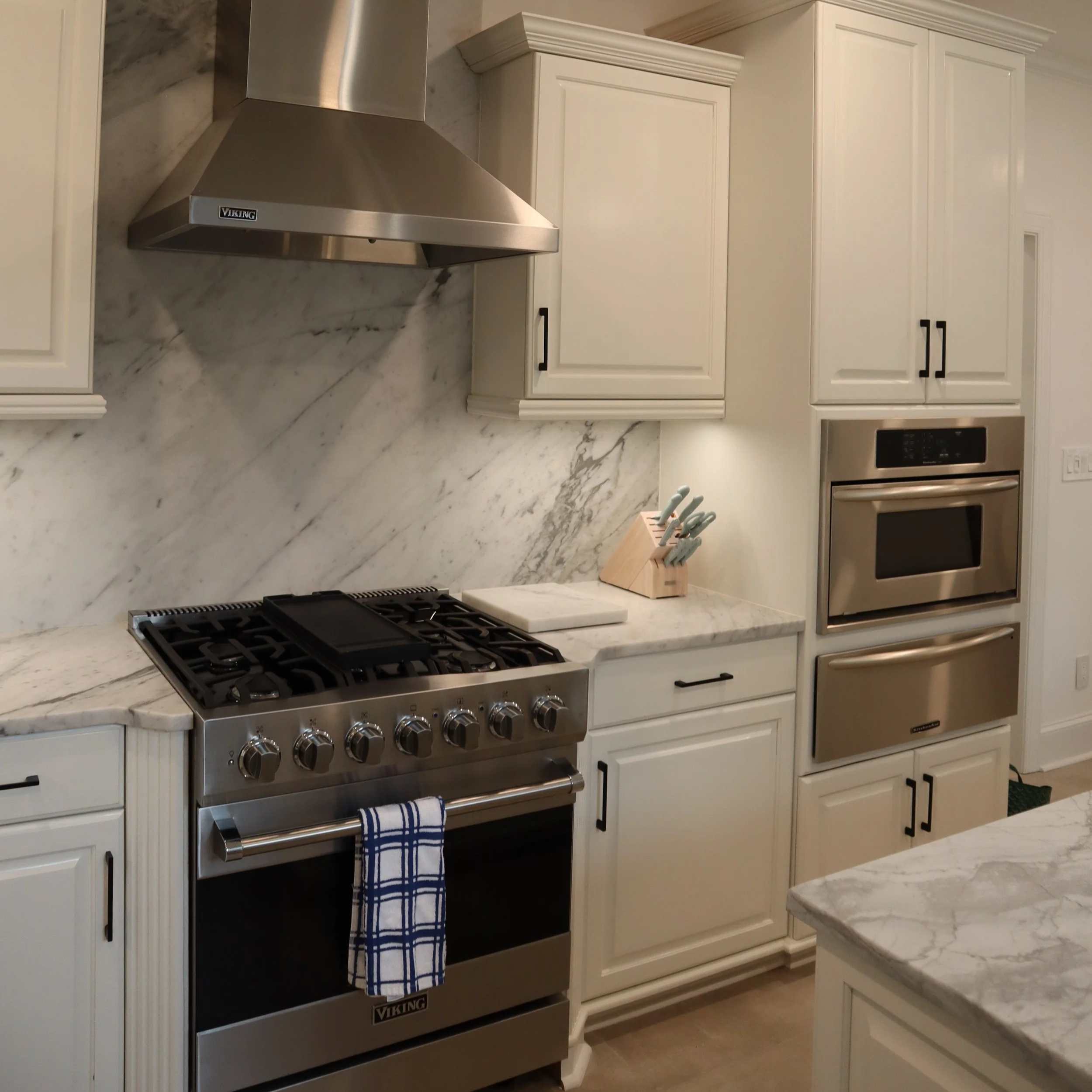 Chef's Kitchen with Stainless Range, Charlotte, NC