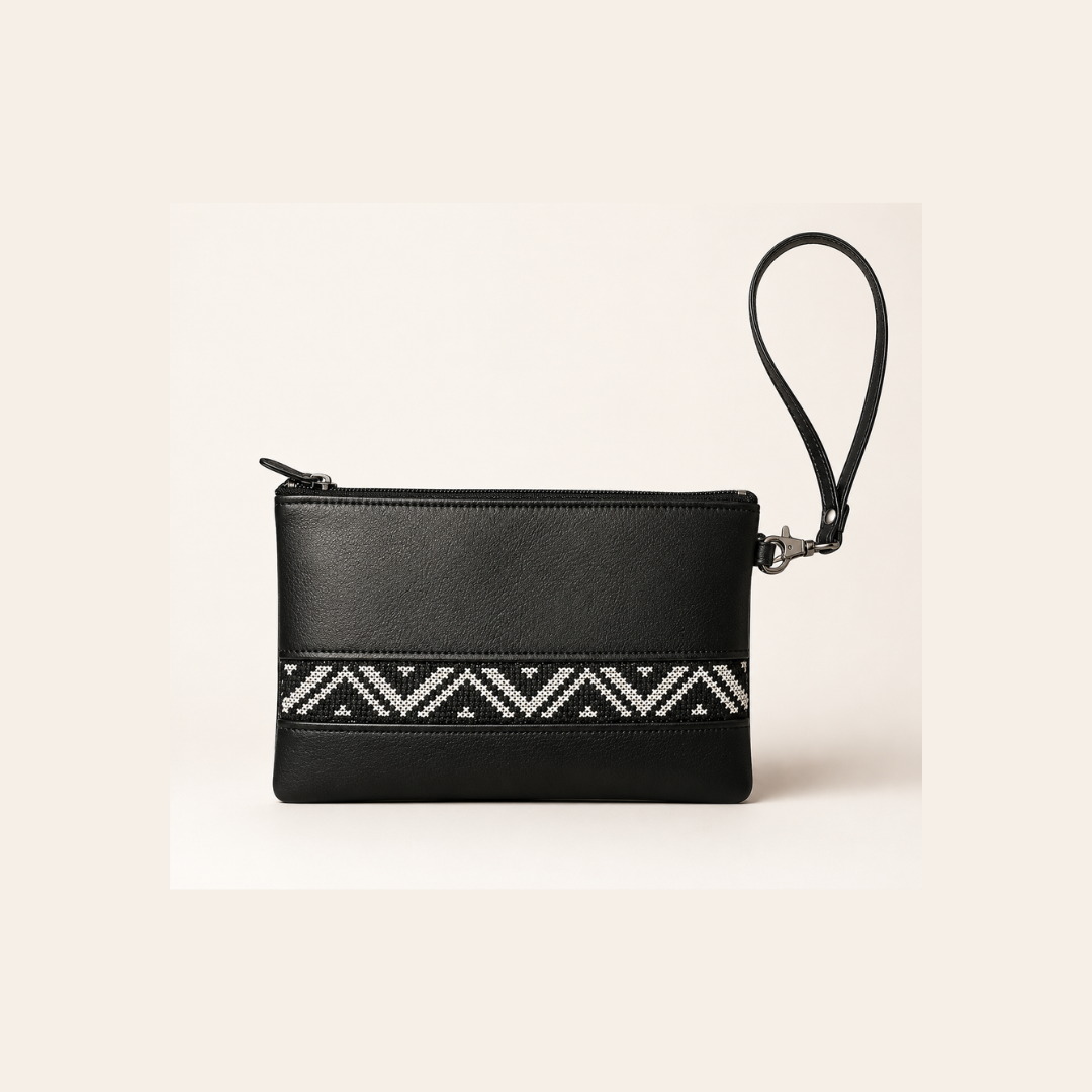 black tat clutch.png