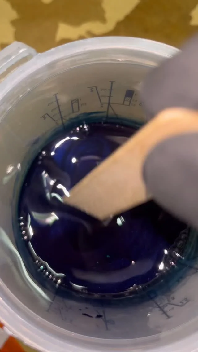 This isn’t paint, it’s liquid midnight 💙
Satisfying to watch… even better on the panel.
Follow to see the final finish!
#PaintMixing #DarkBlueDream #CarPaintLovers #shrewsbury #paintandrepairs #beforeandafter #smartrepair #autom