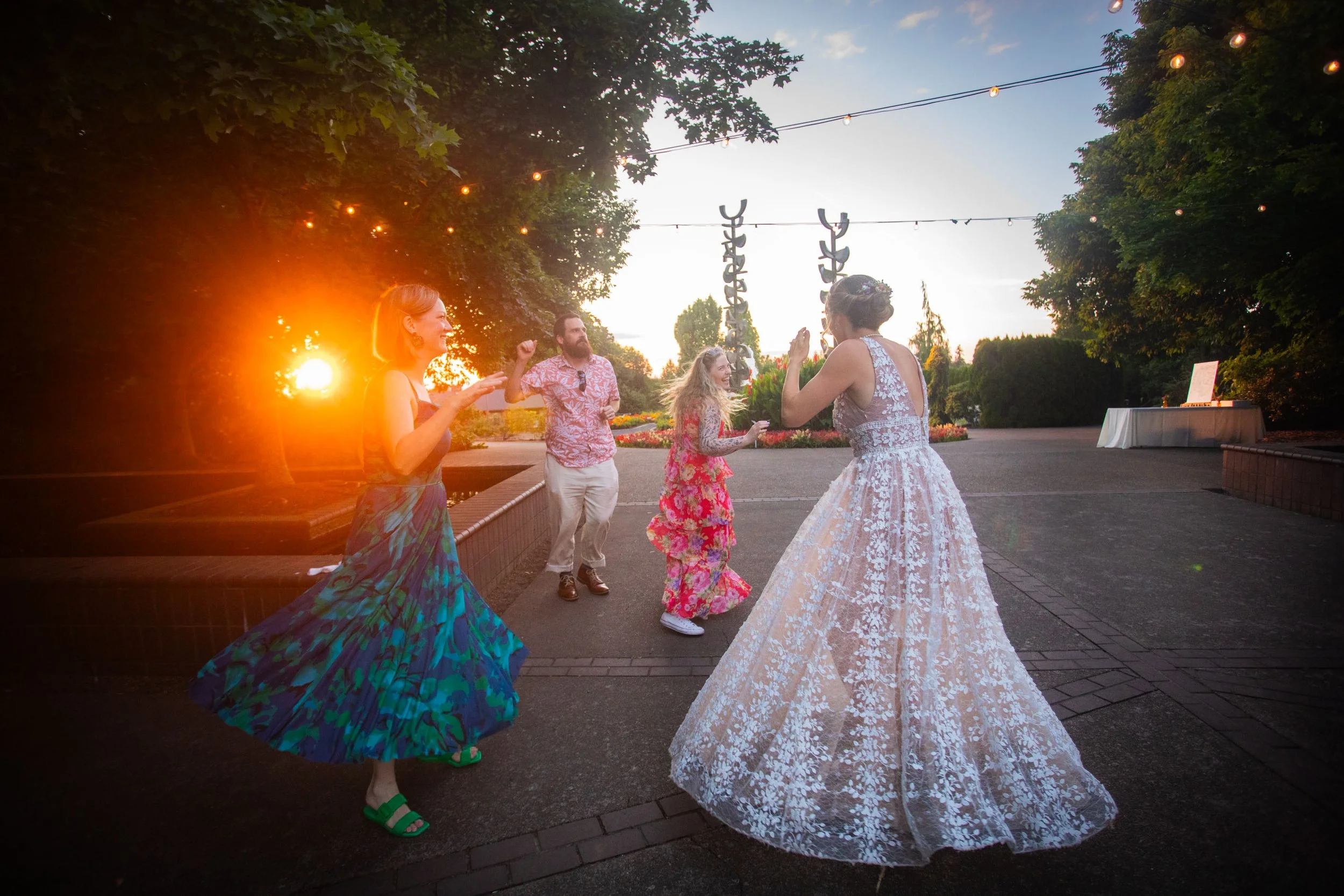 The_Oregon_Gardens_Weddings_Garden_Wedding_Photography_True_Color_Portland_Photography_Sunset_Oregon_Garden0174.jpg