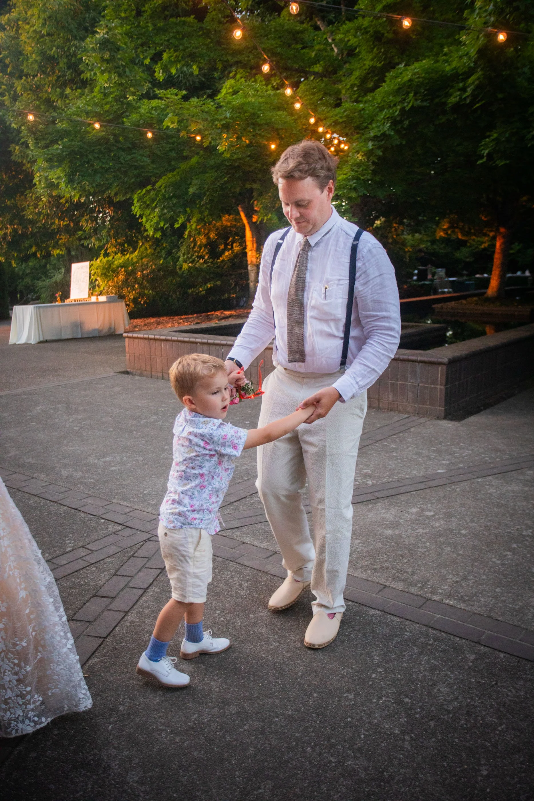 The_Oregon_Gardens_Weddings_Garden_Wedding_Photography_True_Color_Portland_Photography_Sunset_Oregon_Garden0173.jpg