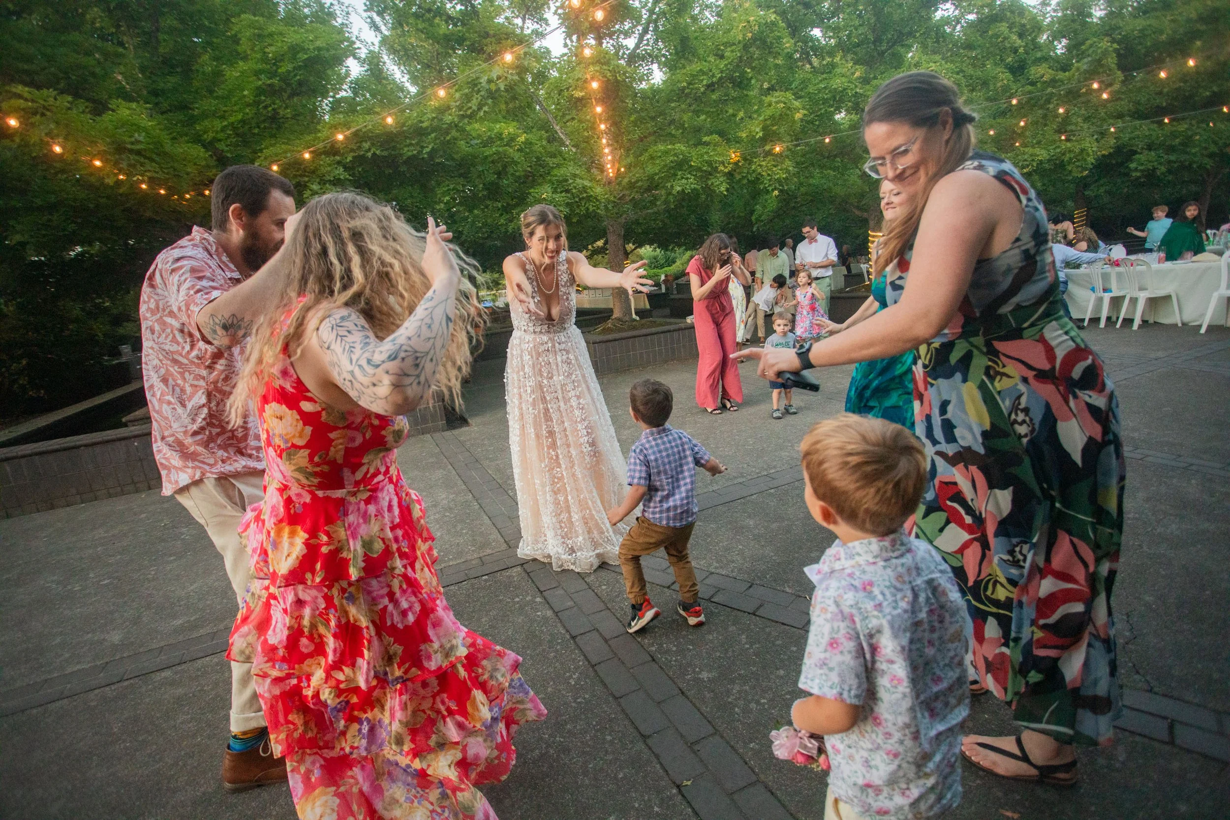 The_Oregon_Gardens_Weddings_Garden_Wedding_Photography_True_Color_Portland_Photography_Sunset_Oregon_Garden0178.jpg