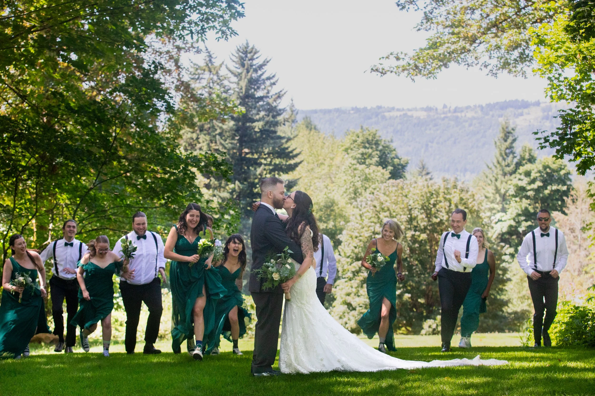 Bridal_Veil_Lakes_Wedding_Photography_Corbett_Oregon_True_Color_Photography_Gorge_Weddings_Mushroom_Wedding_Photos0033.jpg