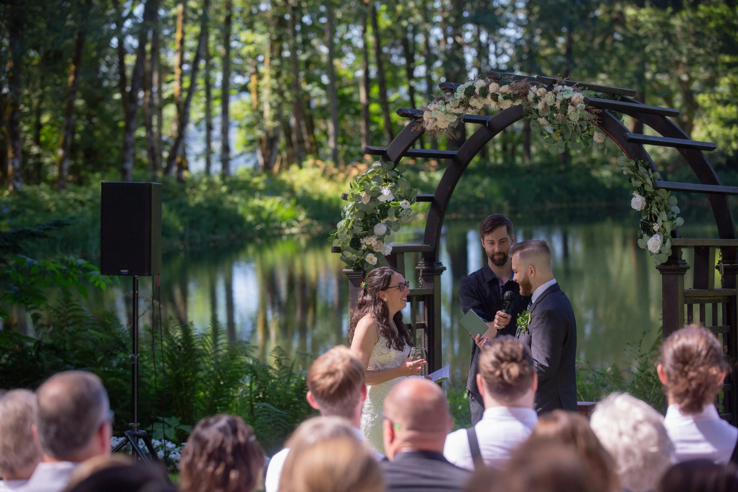 Bridal_Veil_Lakes_Wedding_Photography_Corbett_Oregon_True_Color_Photography_Gorge_Weddings_Mushroom_Wedding_Photos0061.jpg